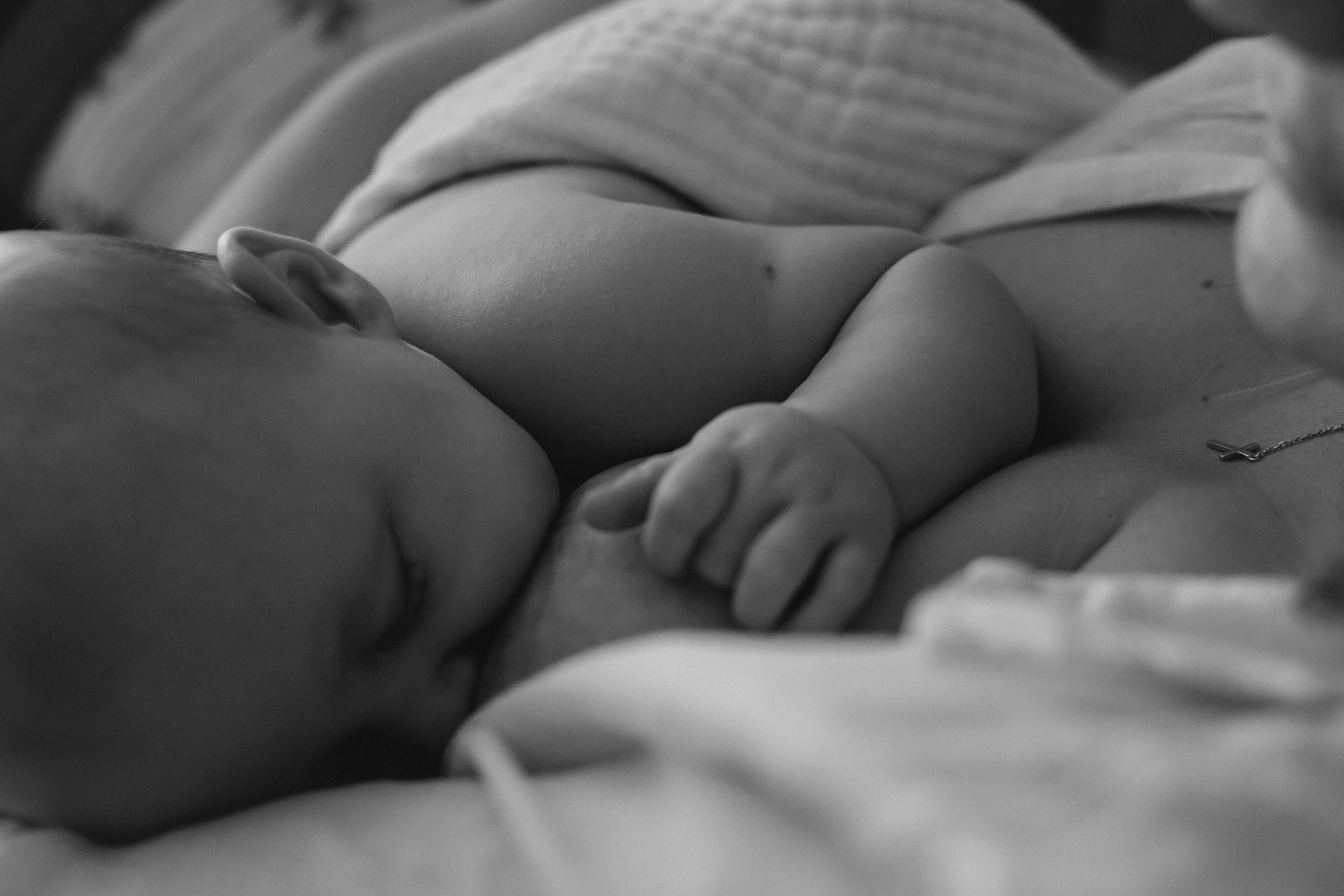 Аня и Антон с малышкой Полиной. Репортажный фотограф в Тюмени Татьяна Мужева