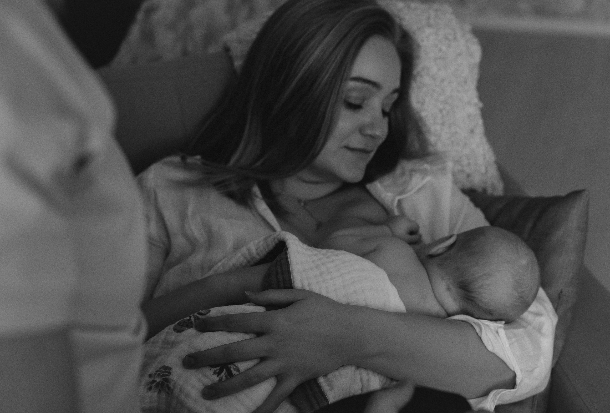 Аня и Антон с малышкой Полиной. Репортажный фотограф в Тюмени Татьяна Мужева