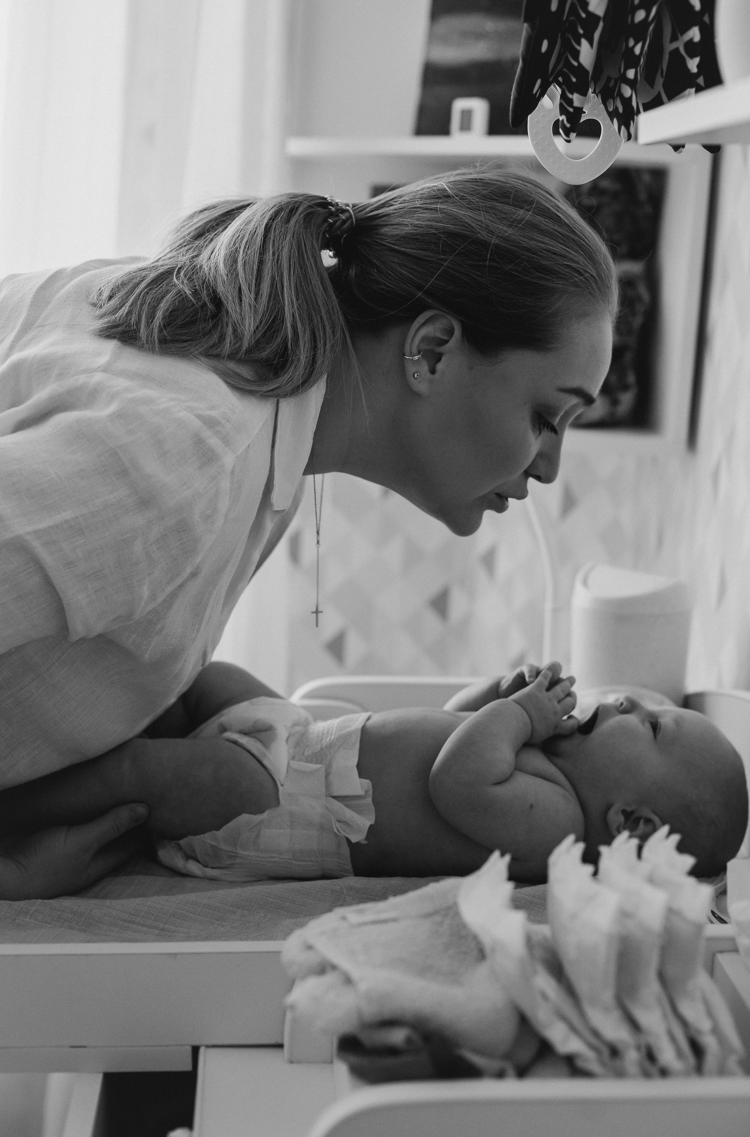 Аня и Антон с малышкой Полиной. Репортажный фотограф в Тюмени Татьяна Мужева