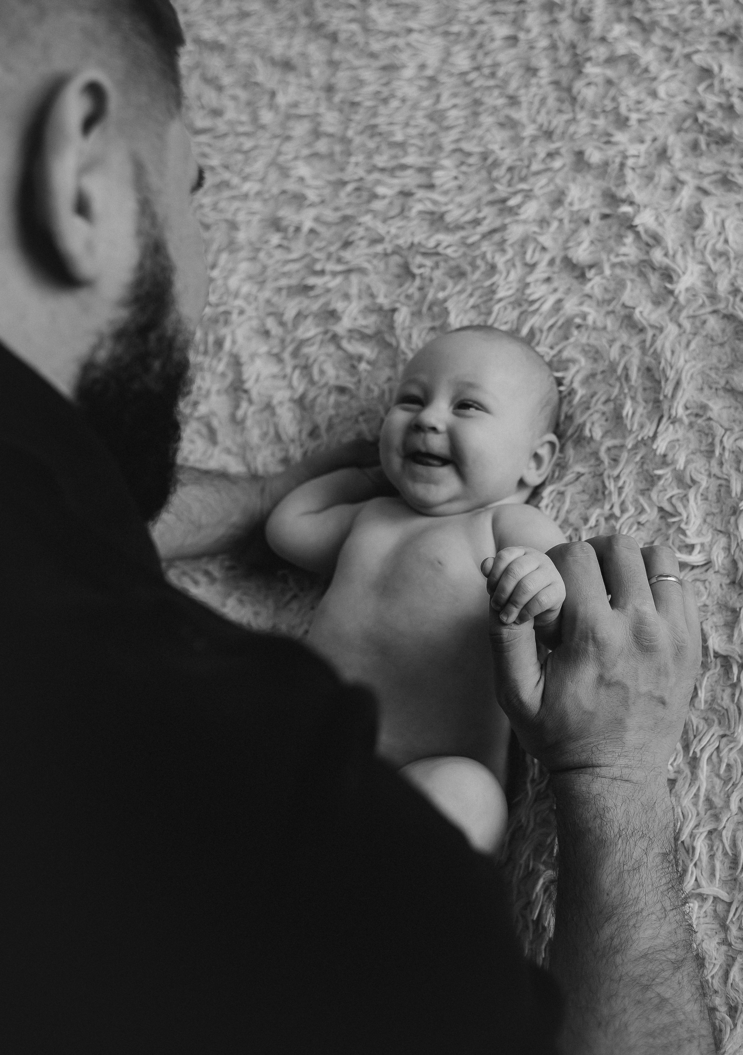 Аня и Антон с малышкой Полиной. Репортажный фотограф в Тюмени Татьяна Мужева