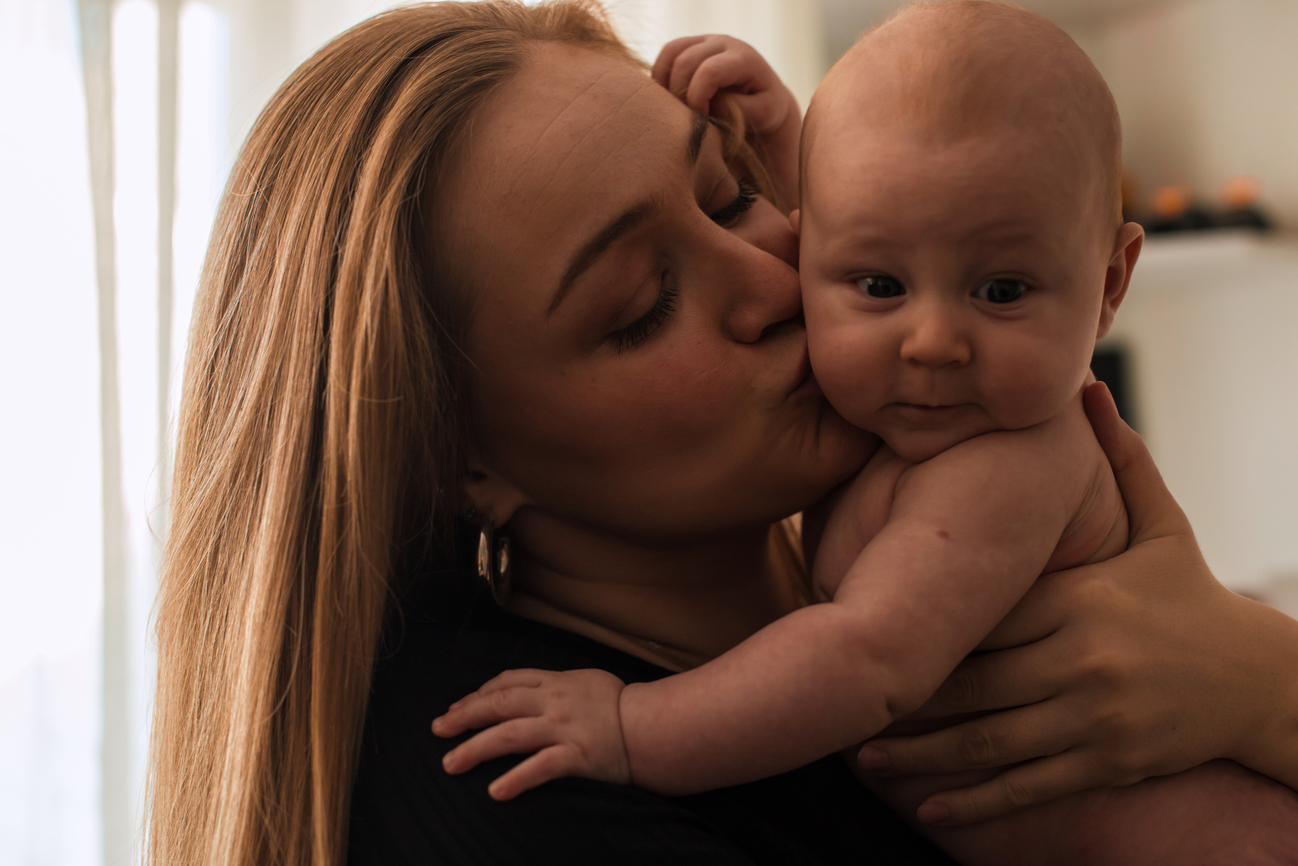 Аня и Антон с малышкой Полиной. Репортажный фотограф в Тюмени Татьяна Мужева