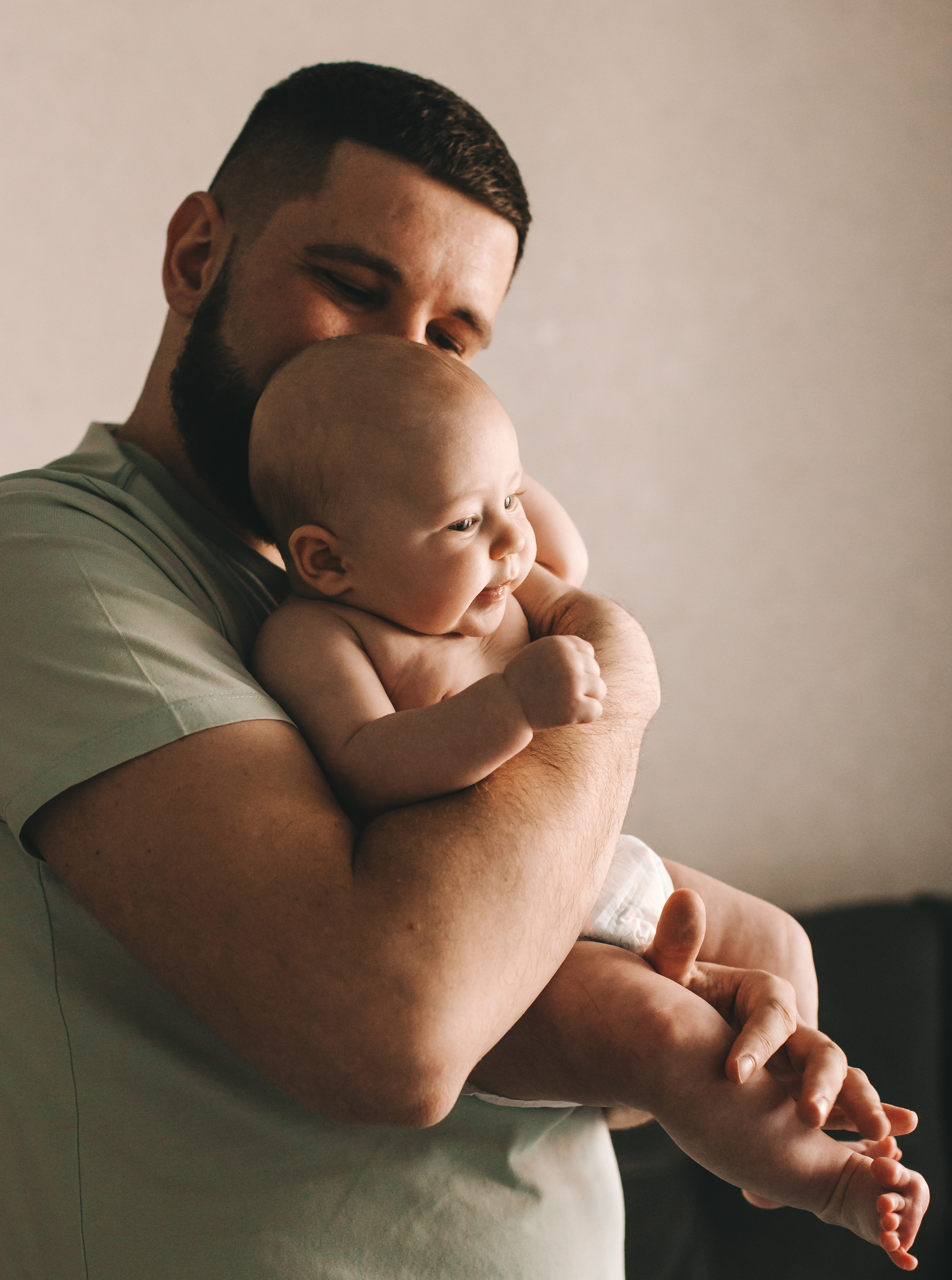 Аня и Антон с малышкой Полиной. Репортажный фотограф в Тюмени Татьяна Мужева