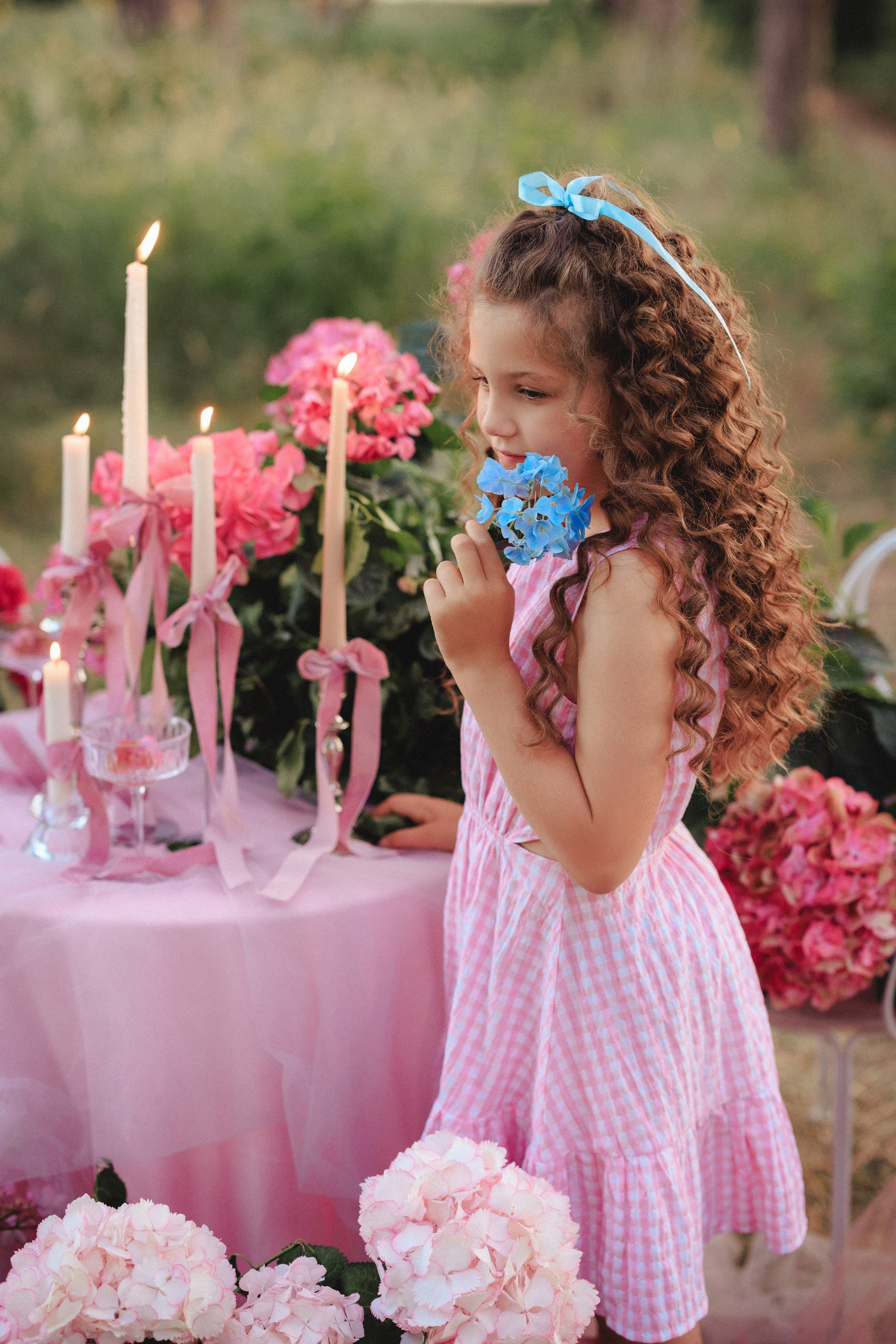 Цветочная фотосессия в лесу. Семейный и детский фотограф в Краснодаре Анна Трашкова