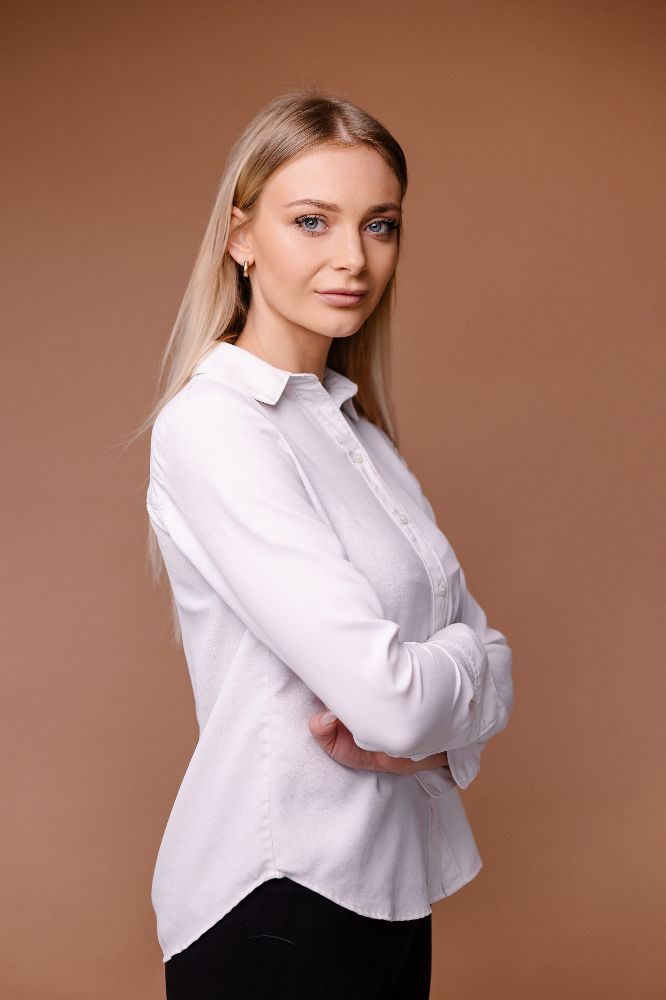 Professionelle Fotos für Bewerbung, LinkedIn und berufliche Profile. Fotografin in München Dasha Antipina