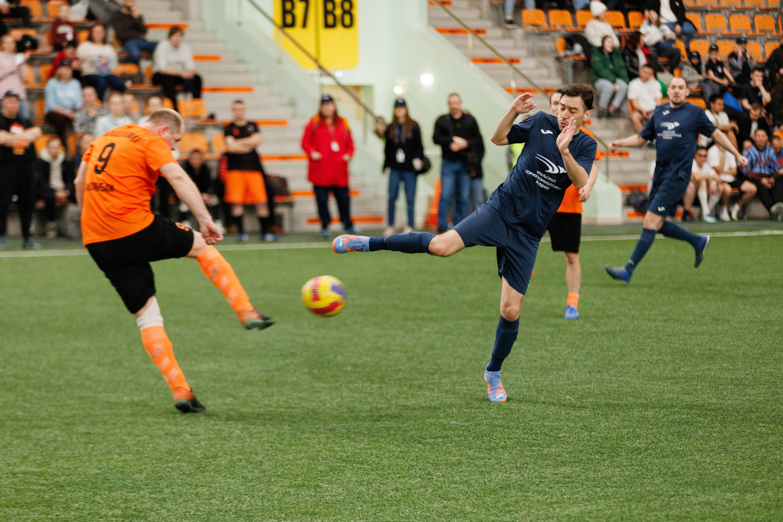 Фотограф на корпоративный футбольный турнир. Контент для бизнеса в Екатеринбурге Полдень Медиа