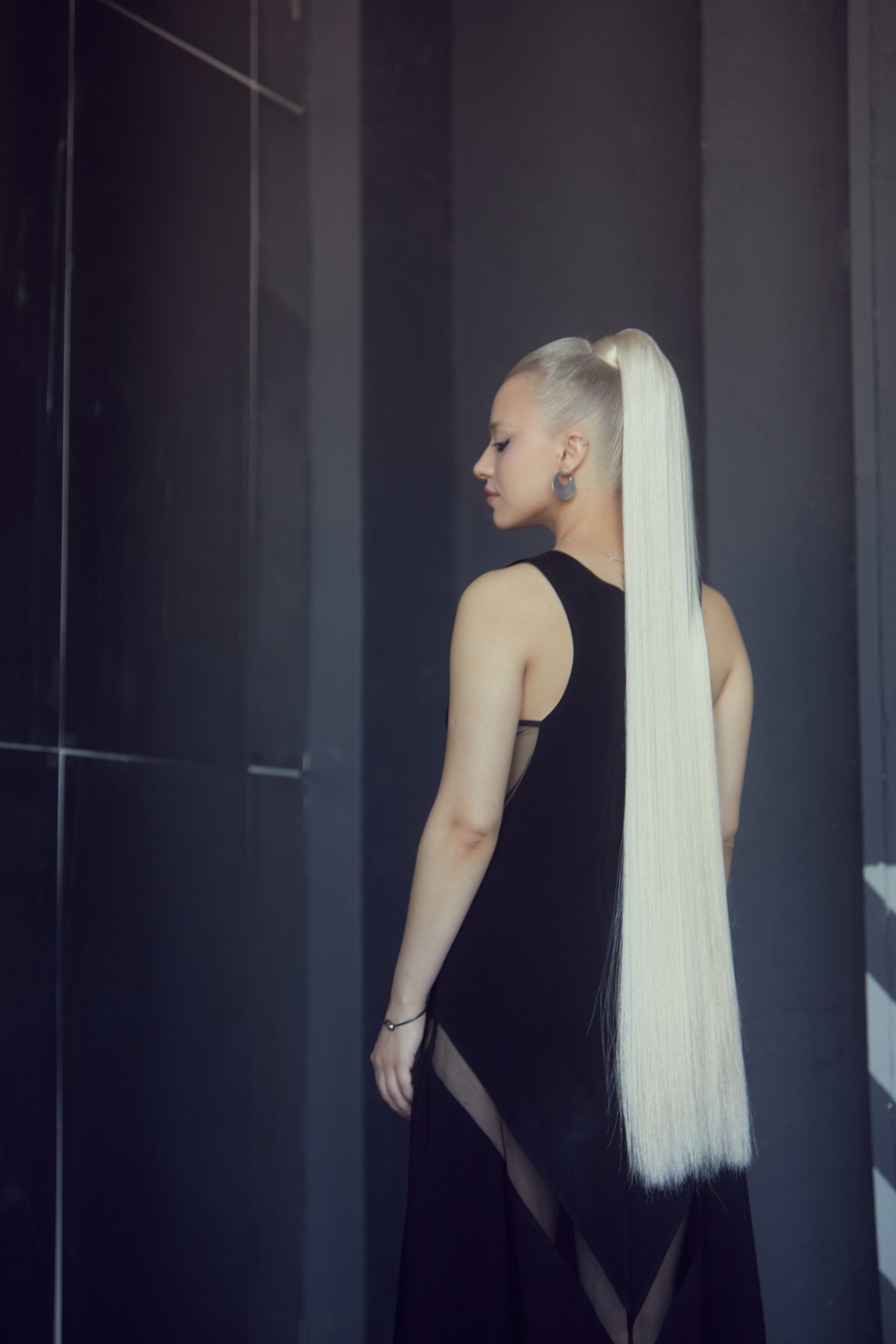 Каталожное фото — длинный светлый хвост, Hairshop.