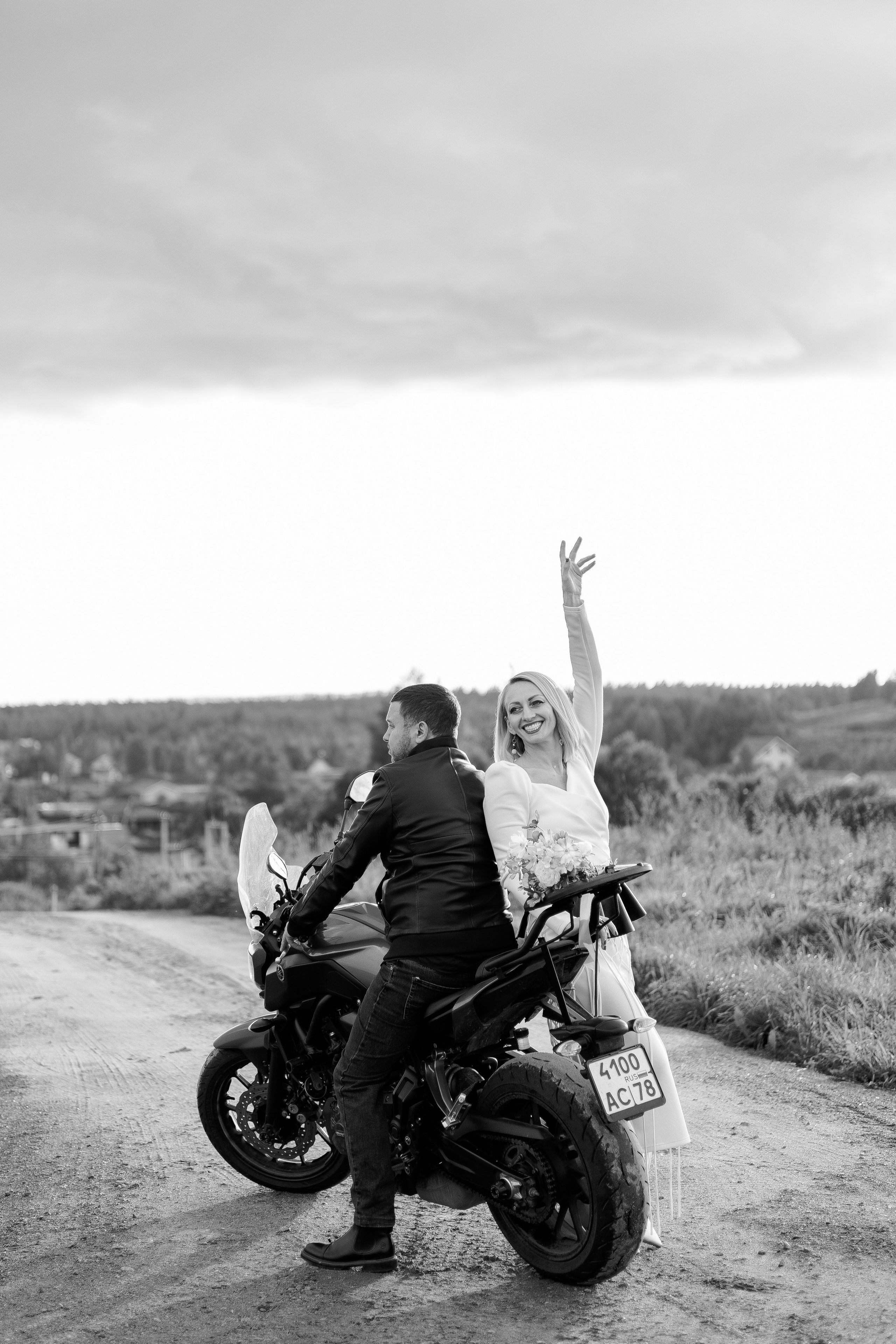 Love Story — любовь на мотоцикле. Свадебный и семейный фотограф в Санкт-Петербурге Макеева Наталья
