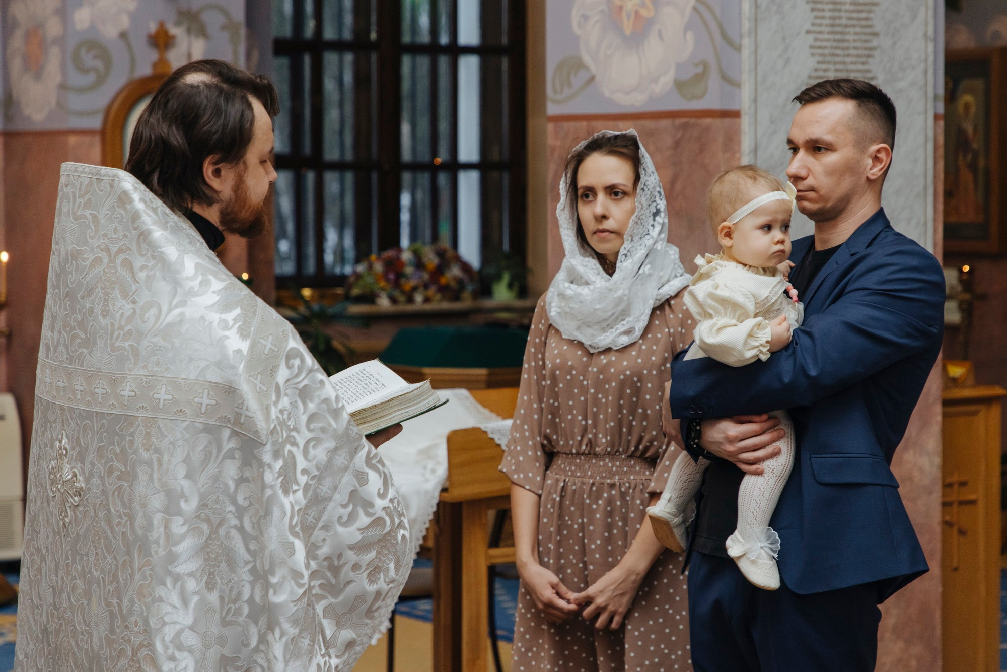 где крестить в ло спб, лучшие церкви для крещения, топ храмов спб, сколько стоит крещение, лучшие соборы для крестин крещения, какой храм выбрать, цена крещение спб, фотограф на крещение санкт петербург