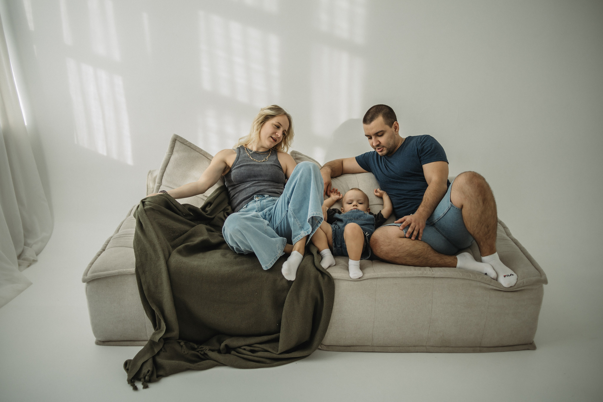 Евгений, Валерия, Макар. Фотограф Регина Крикунова г. Красноярск