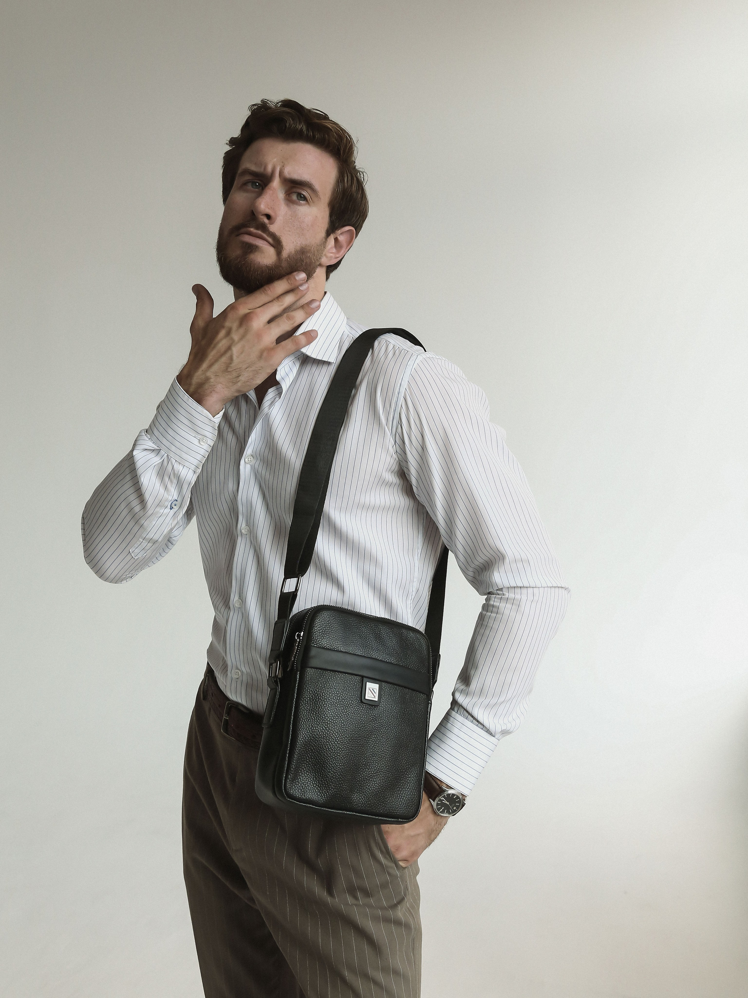Коммерческая фотосессия мужских сумок для маркетплейсов и социальных сетей. Fashion фотограф в Санкт-Петербурге Савинова Ирина