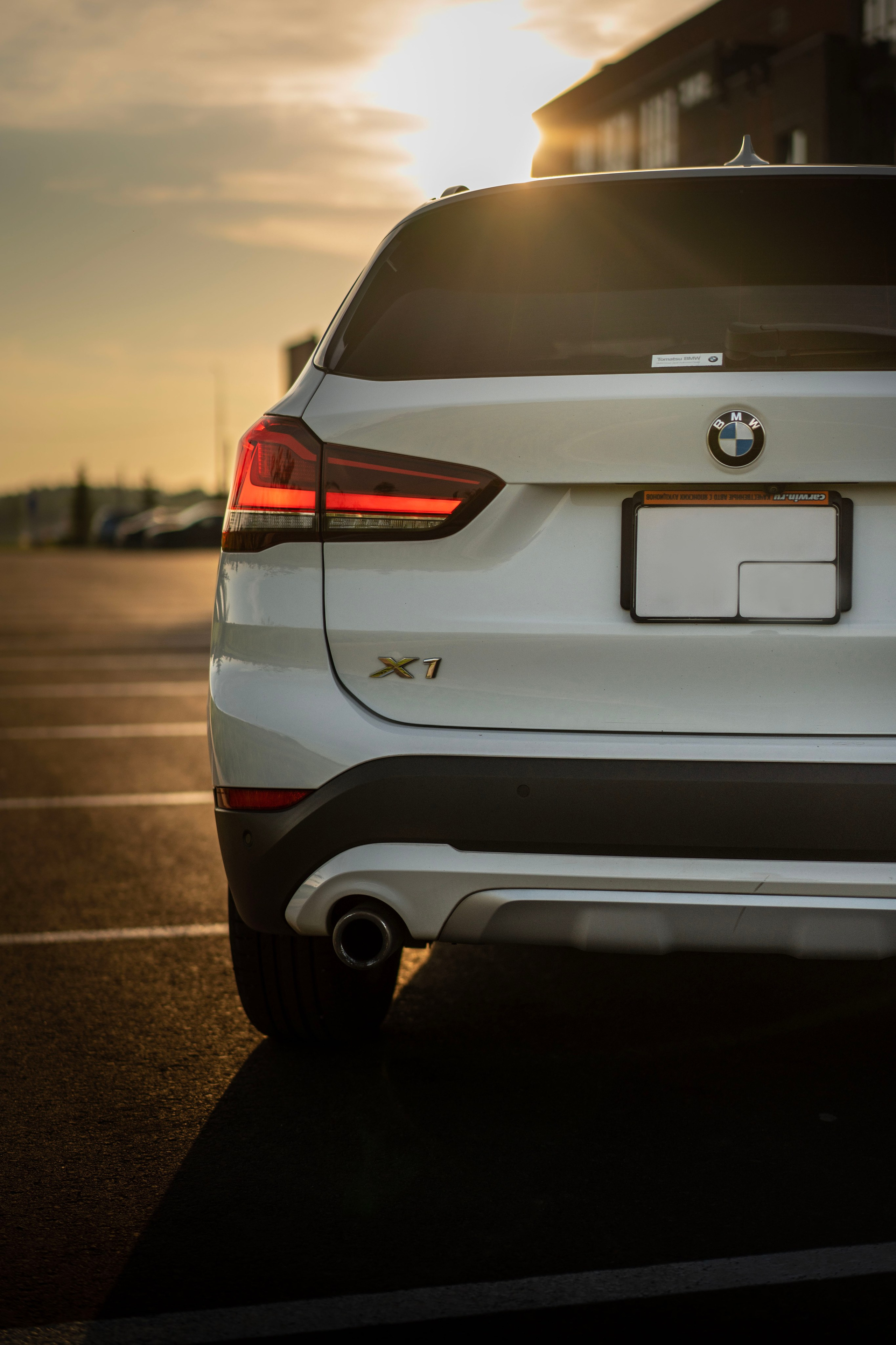 BMW X1. Автомобильный фотограф 3VIPHOTO #Томск