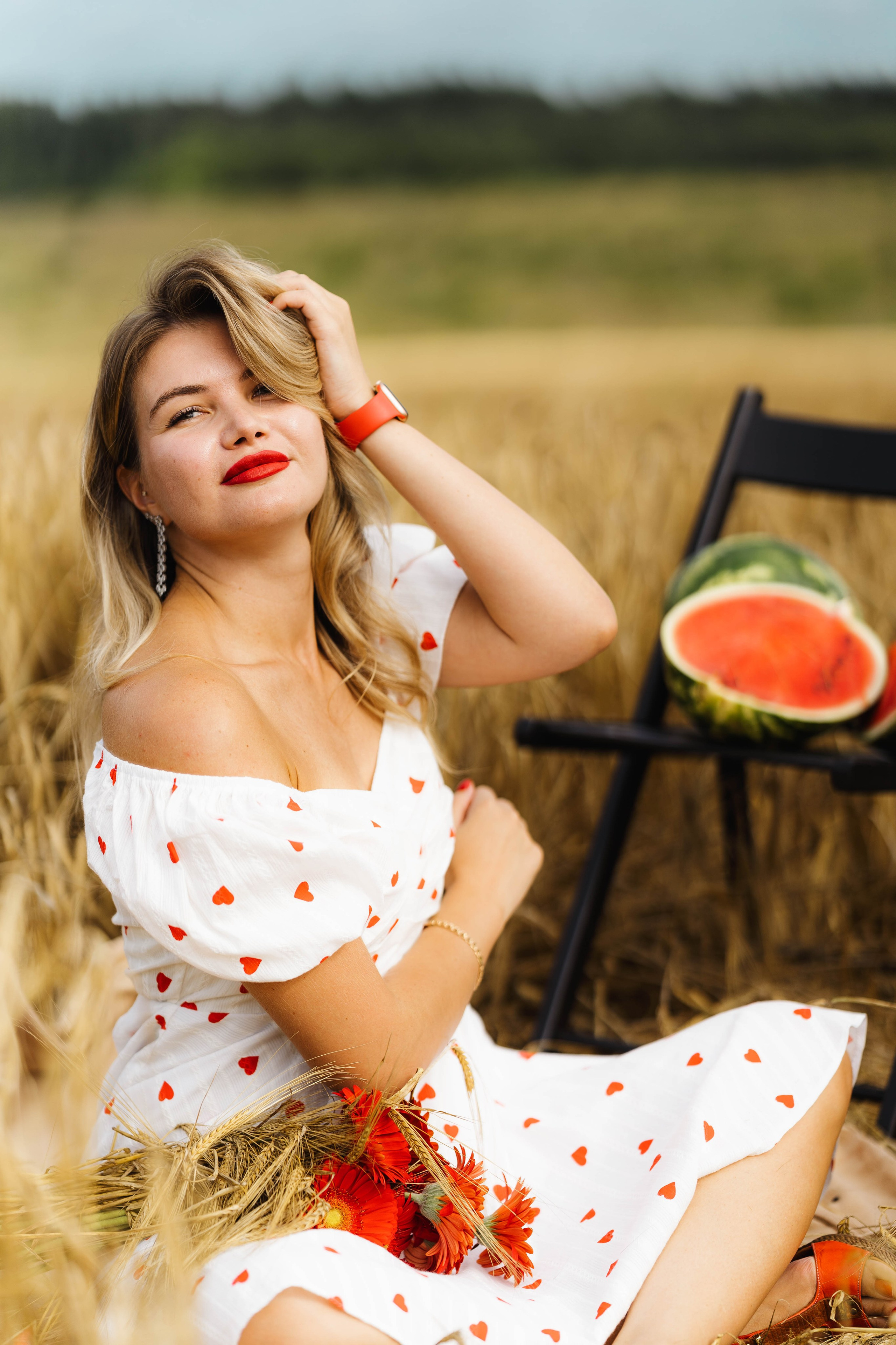 Елена, Сергиев Посад, пшеничное поле. Наталья Дукалова фотограф Щелково Королев Пушкино Москва Балашиха