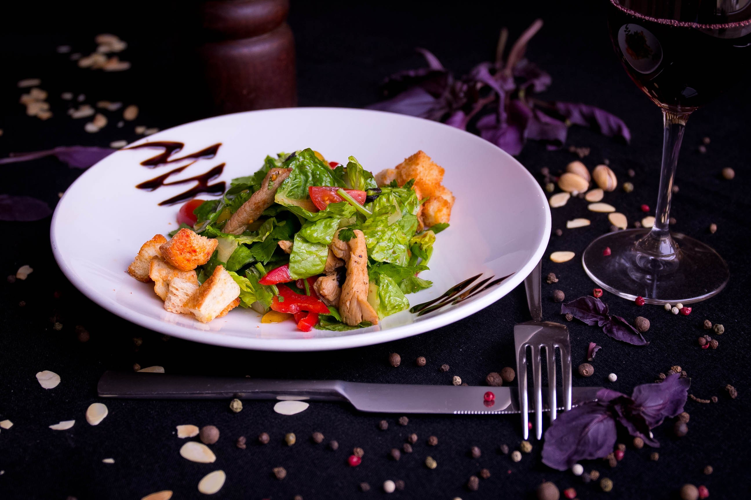 Food & delivery. Photographer Pavel Varlakov