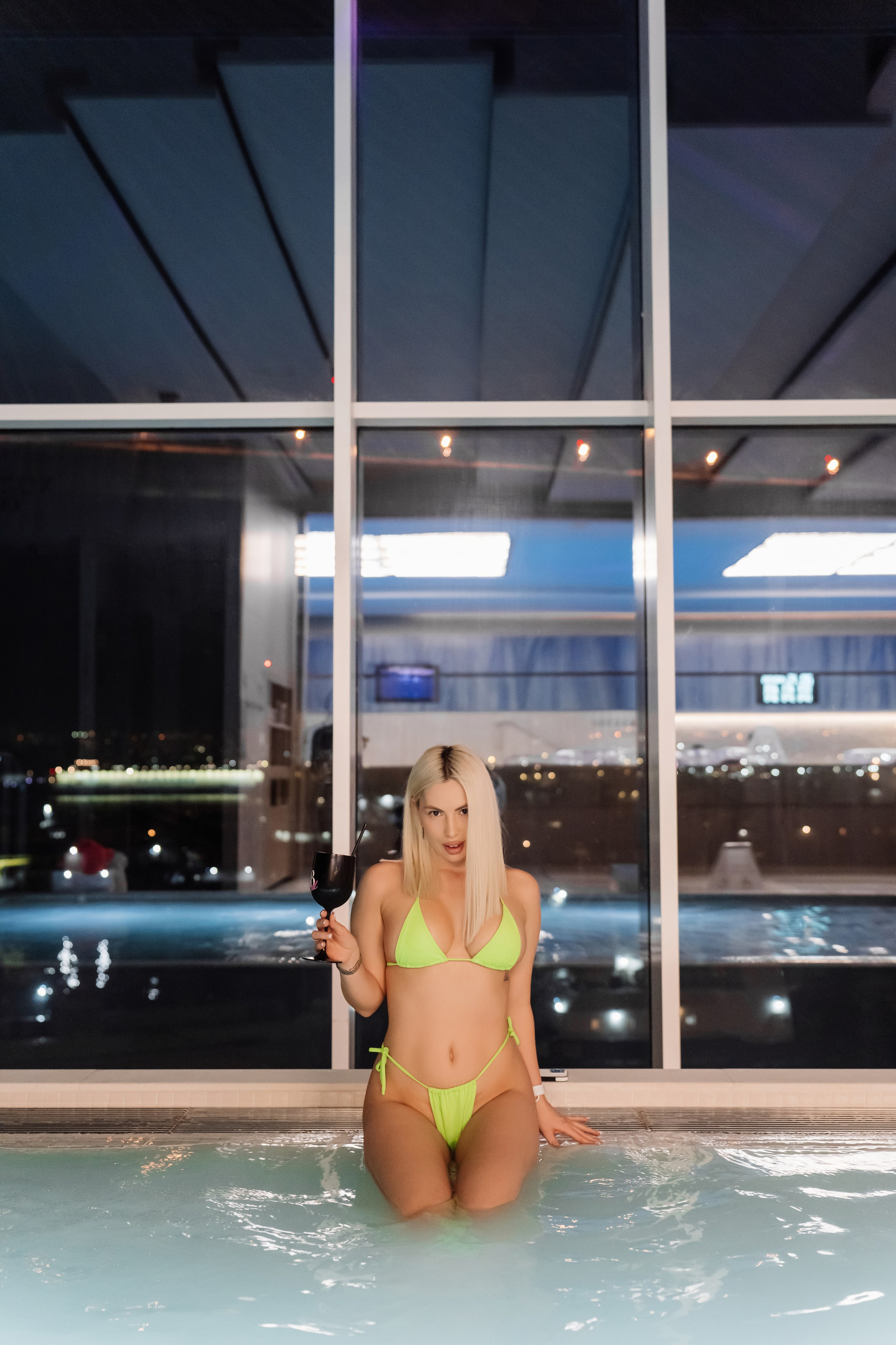 12 февраля (BENUAR Pool Party). BENUAR Restaurant