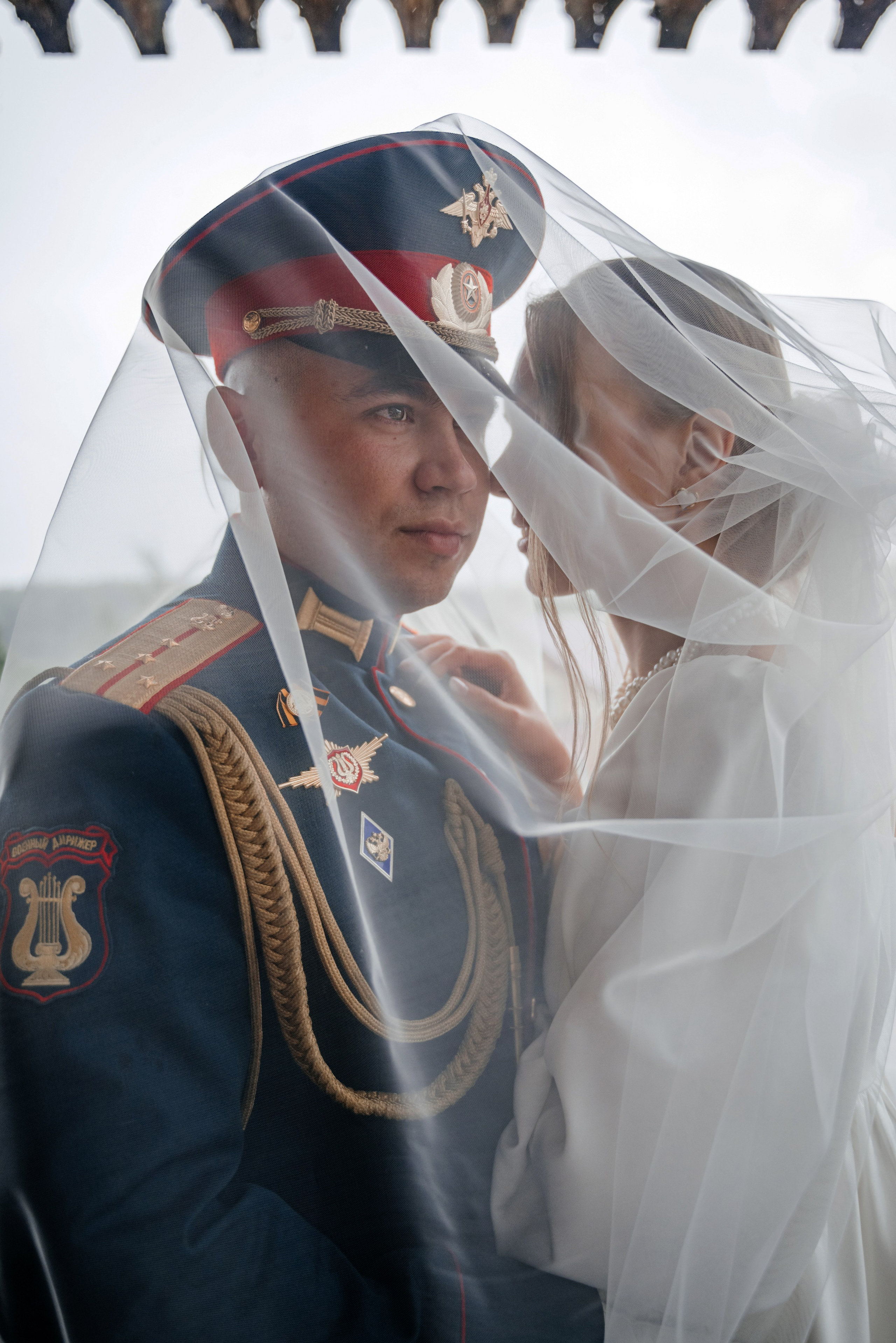 Жених в военной форме. Романтично. Свадебный фотограф в Сергиевом Посаде недорого Ольга Гузанова