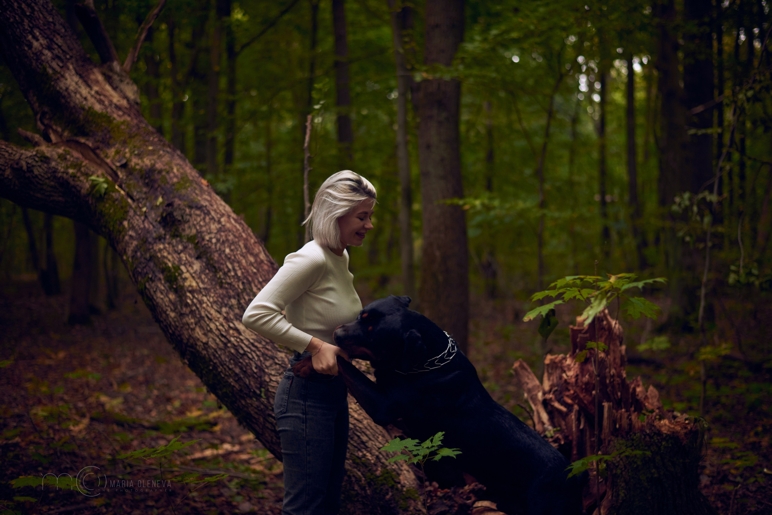 Прогулка с собакой. Фотограф Мария Оленева