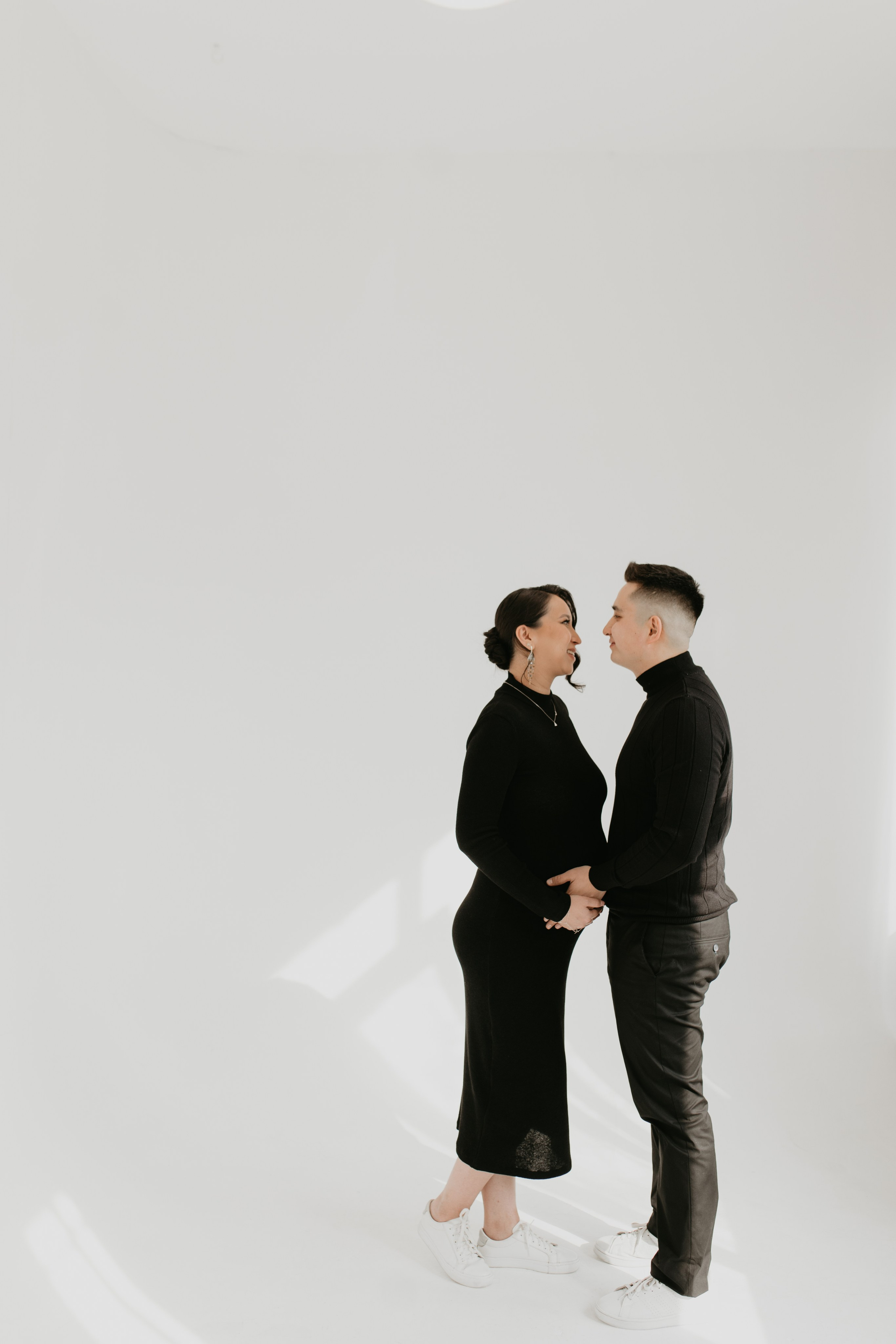 В ожидании Чуда. Свадебный и семейный фотограф в Алматы Laura Dosmann