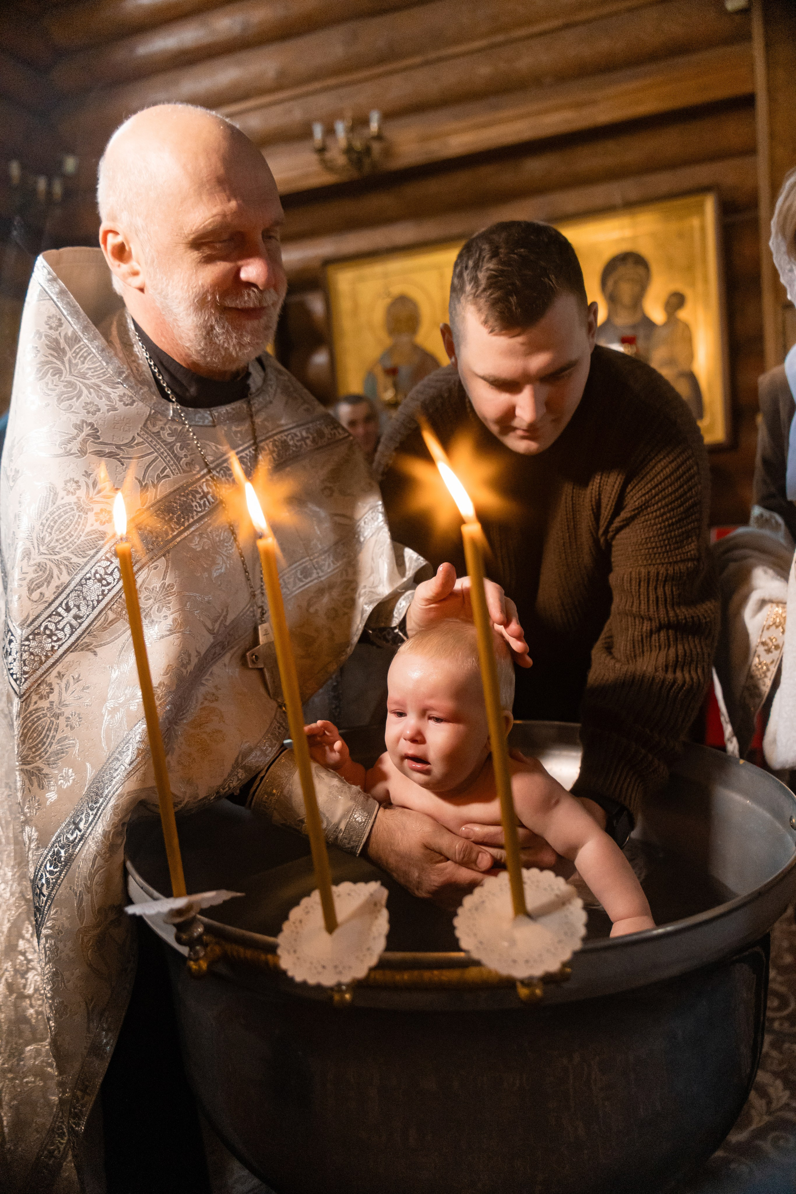Крещение в храме возле Рио. Фотограф Белгород