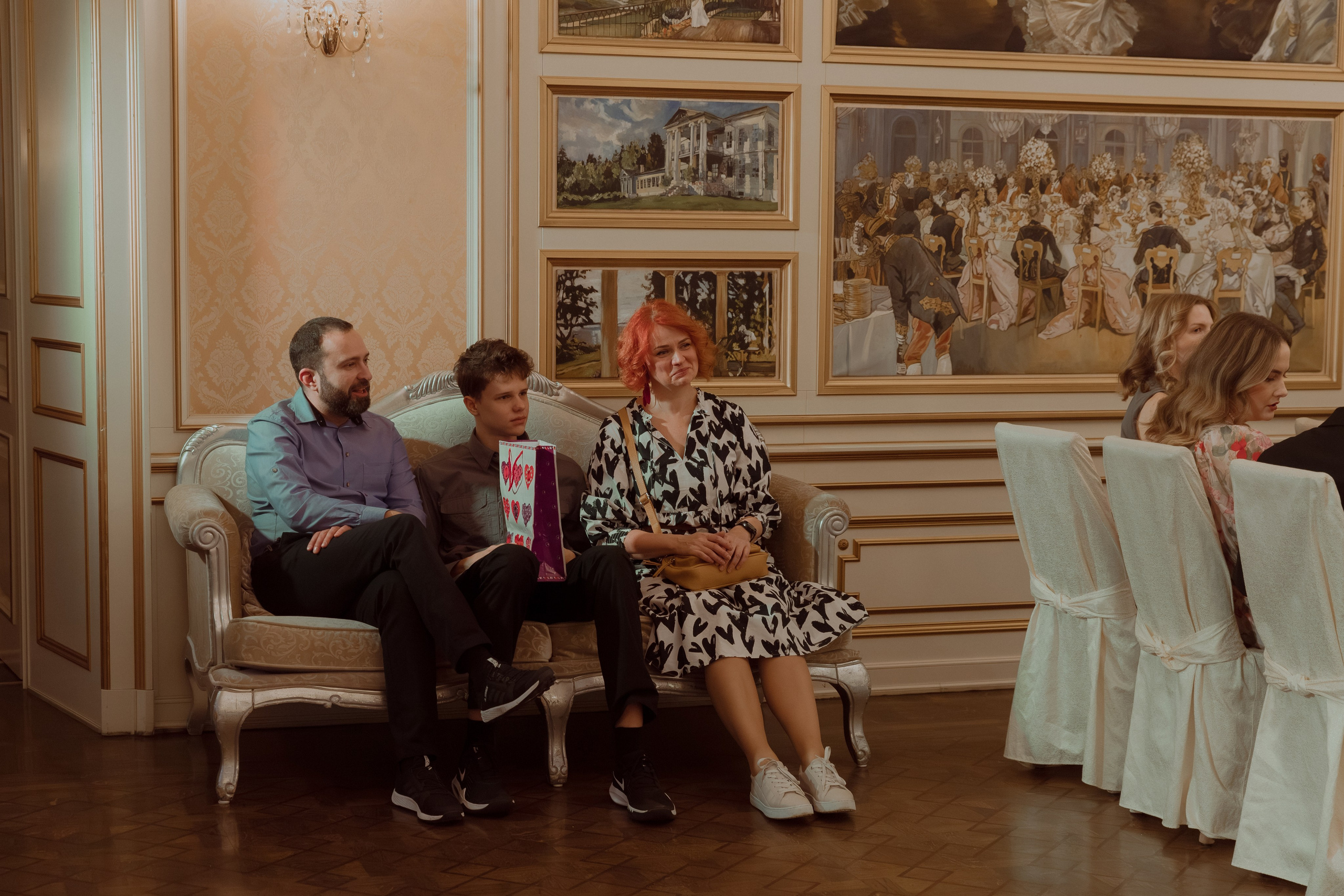 Welcome back to your own dinner party. Фотограф Лия Козловская Минск