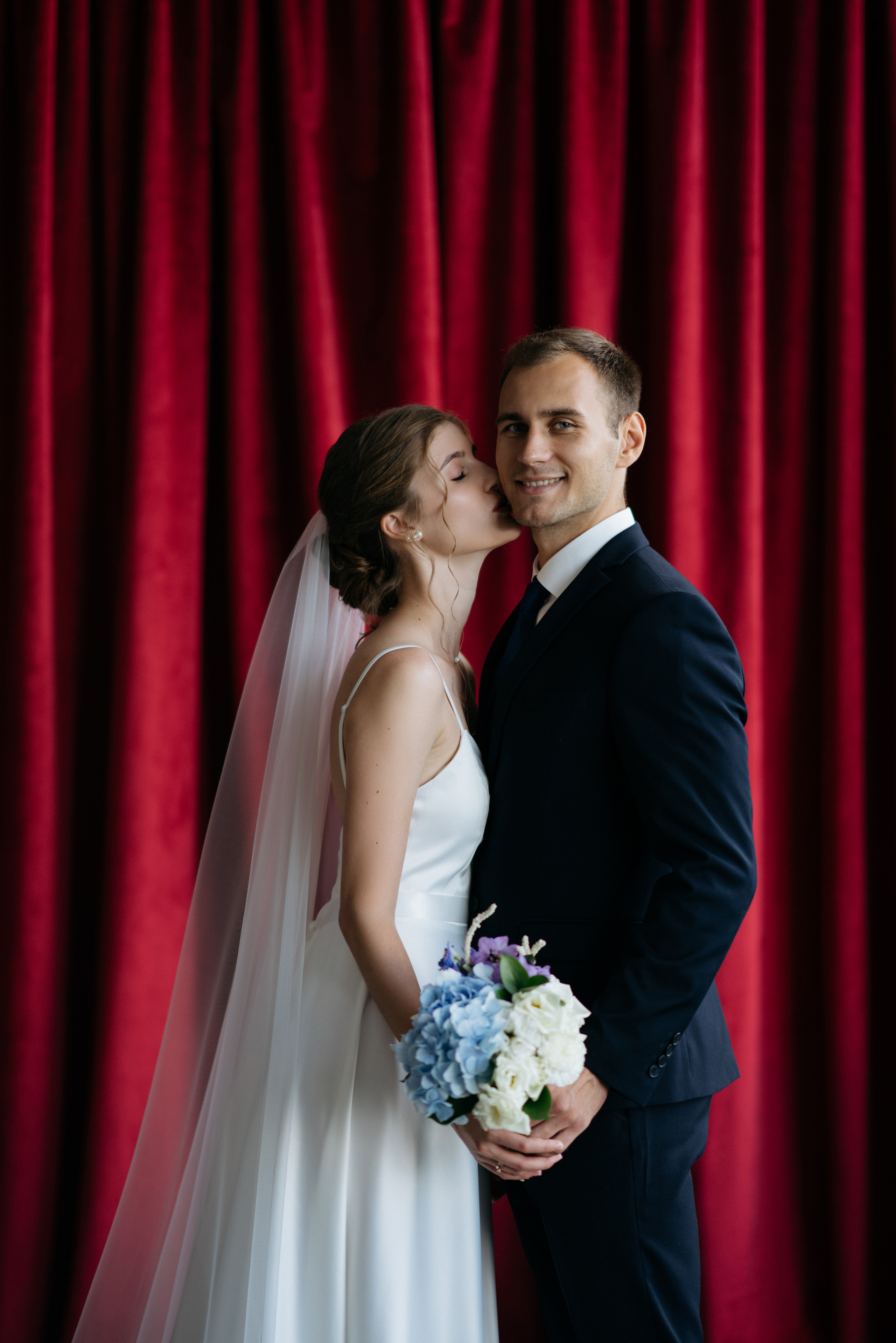 Свадебная фотосессия в фотостудии. Свадебный и семейный фотограф в Калининграде Анастасия Гриценко