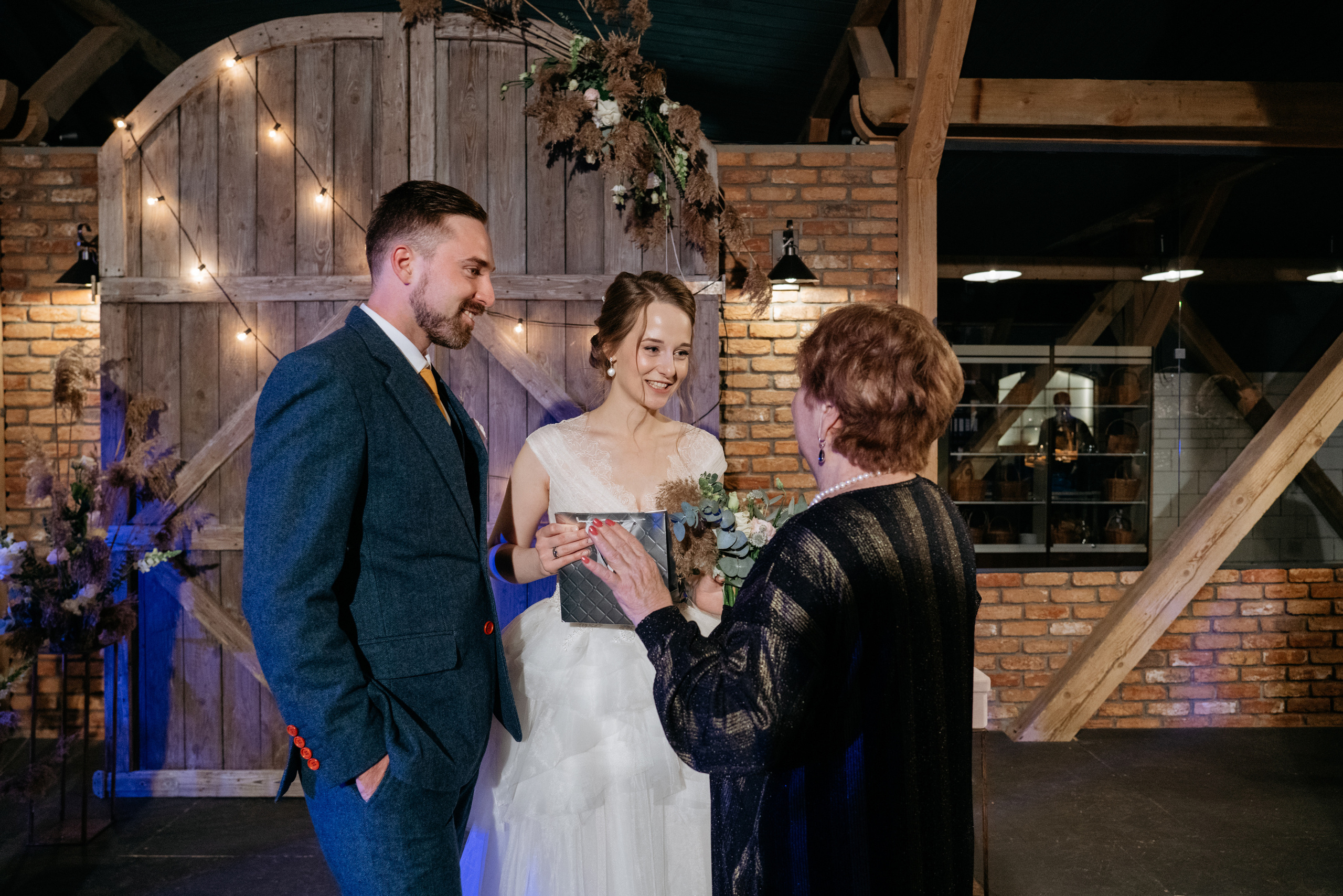 Свадебная съемка в сыроварне. Свадебный и семейный фотограф в Калининграде Анастасия Гриценко