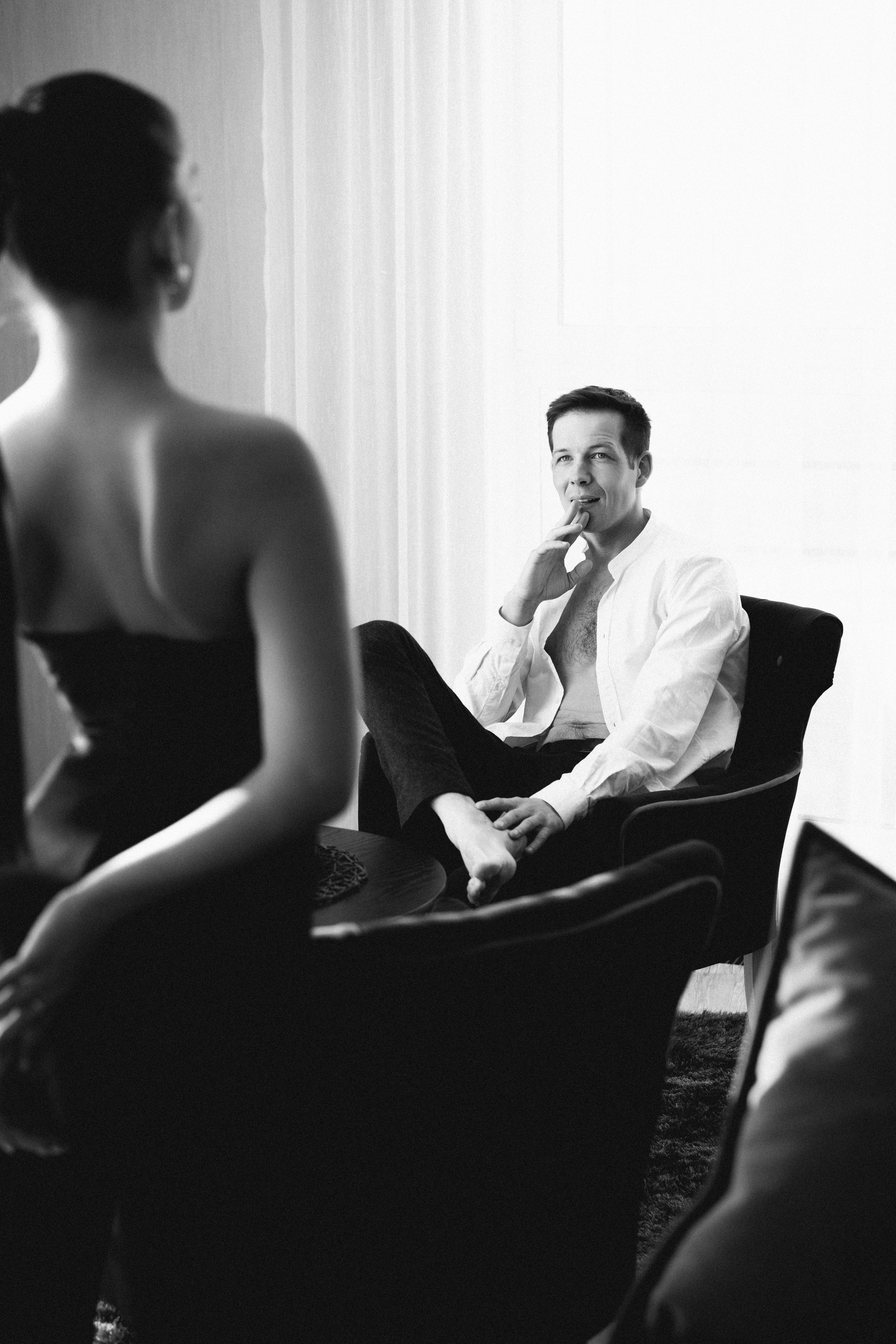 Фотосессия пары в апартаментах. Свадебный и семейный фотограф в Калининграде Анастасия Гриценко