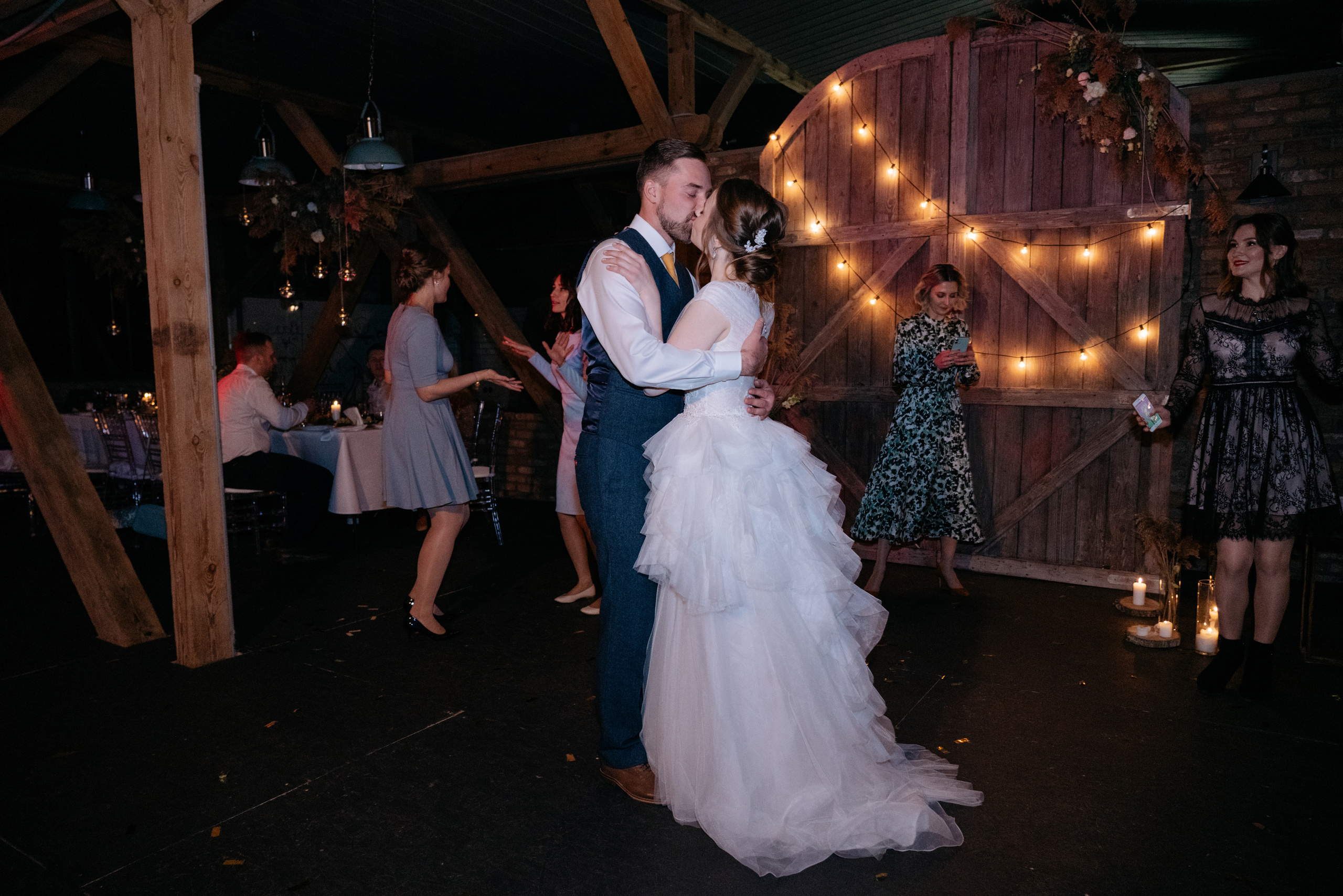 Свадебная съемка в сыроварне. Свадебный и семейный фотограф в Калининграде Анастасия Гриценко