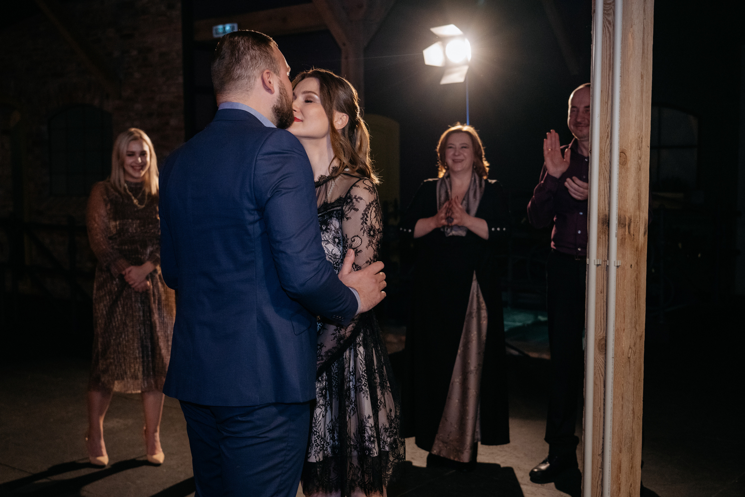 Свадебная съемка в сыроварне. Свадебный и семейный фотограф в Калининграде Анастасия Гриценко