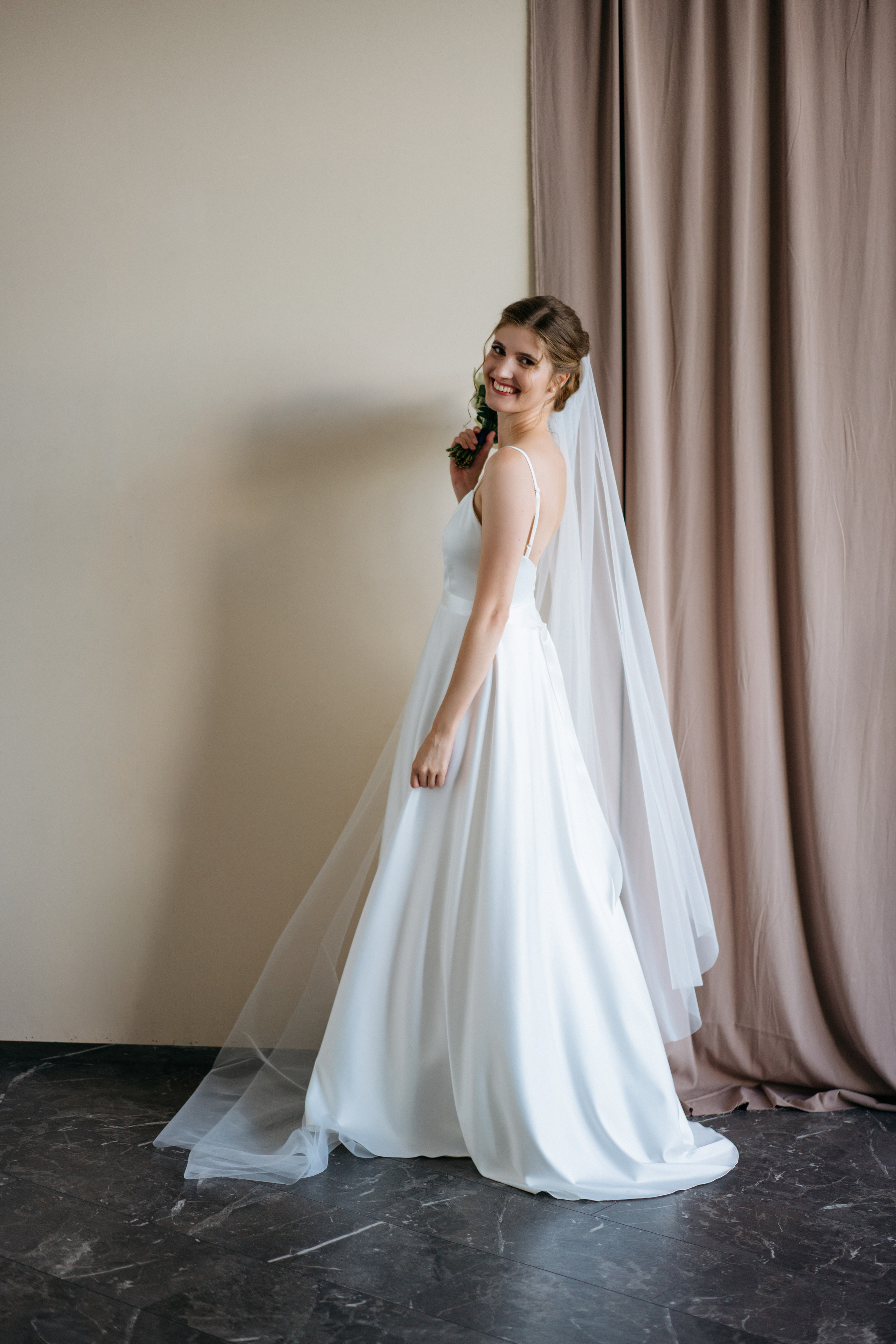 Свадебная фотосессия в фотостудии. Свадебный и семейный фотограф в Калининграде Анастасия Гриценко