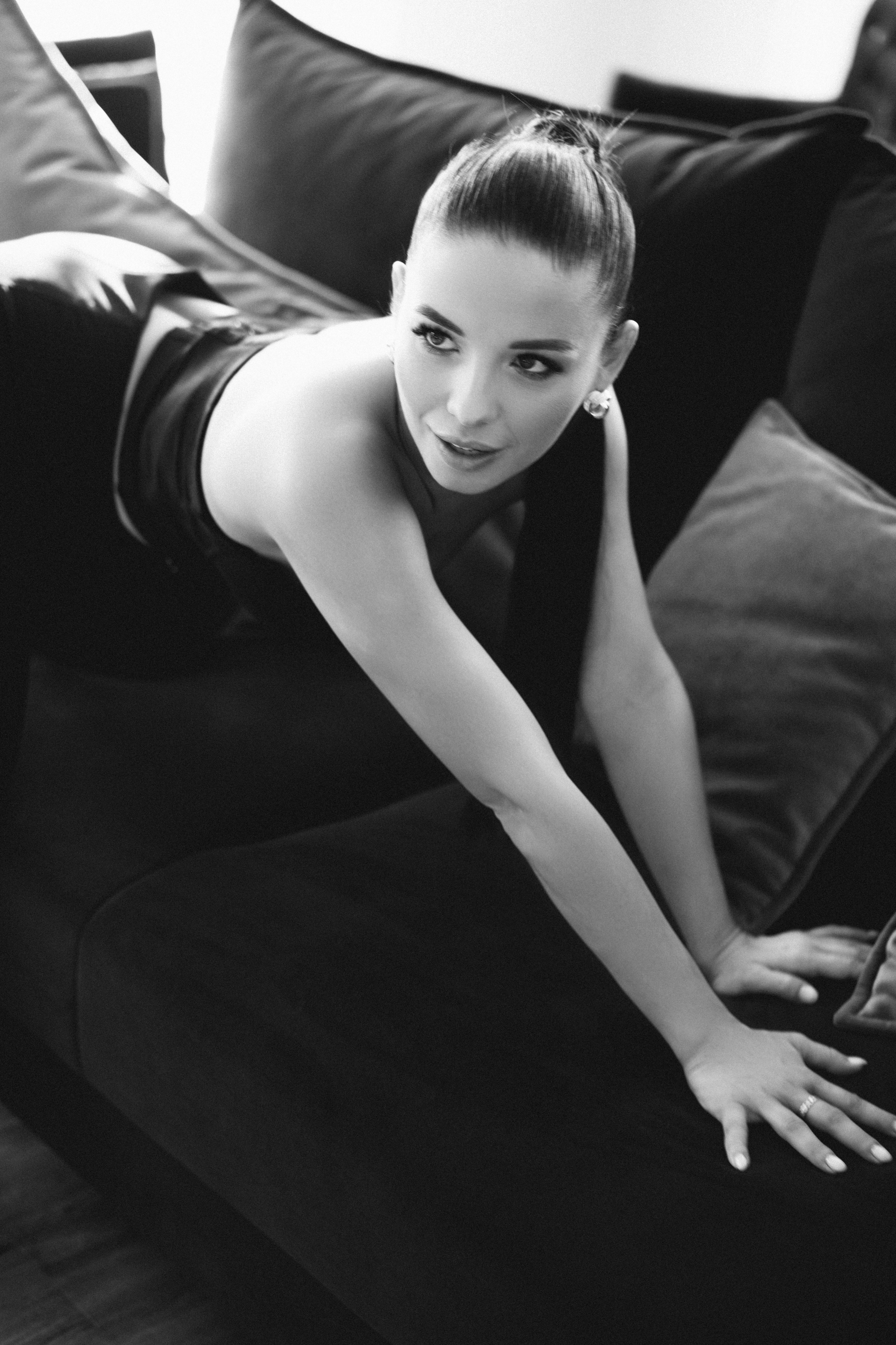 Фотосессия пары в апартаментах. Свадебный и семейный фотограф в Калининграде Анастасия Гриценко