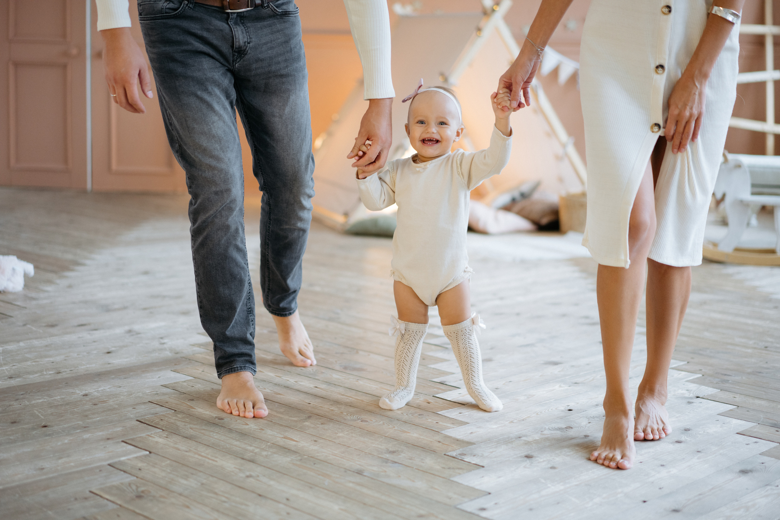 Фотосессия в белой студии, годик девочке. Свадебный и семейный фотограф в Калининграде Анастасия Гриценко