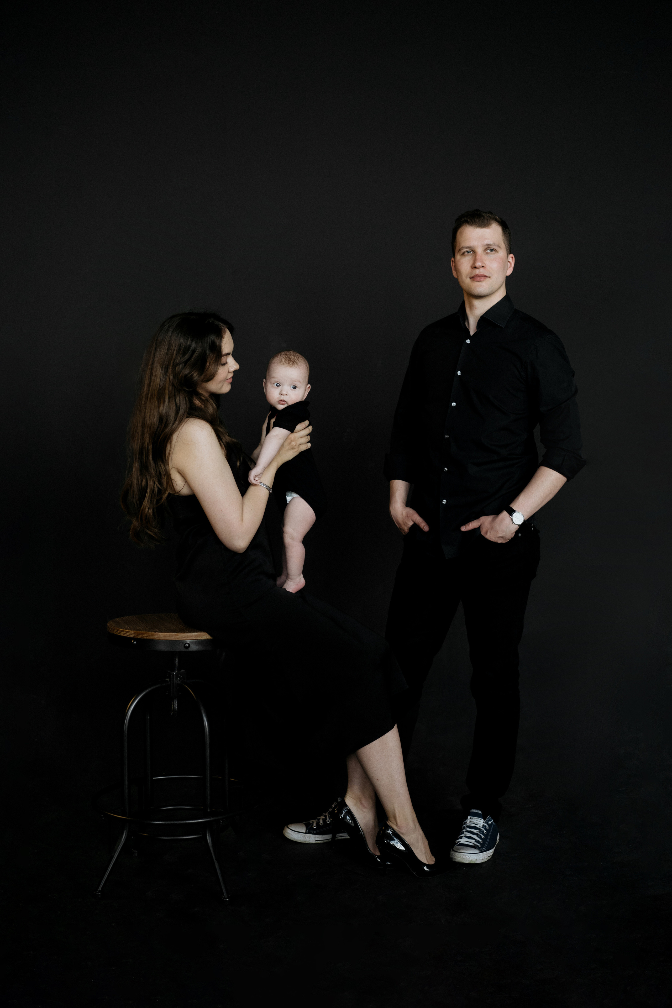 Семейная съемка в черной студии тотал Блэк. Свадебный и семейный фотограф в Калининграде Анастасия Гриценко