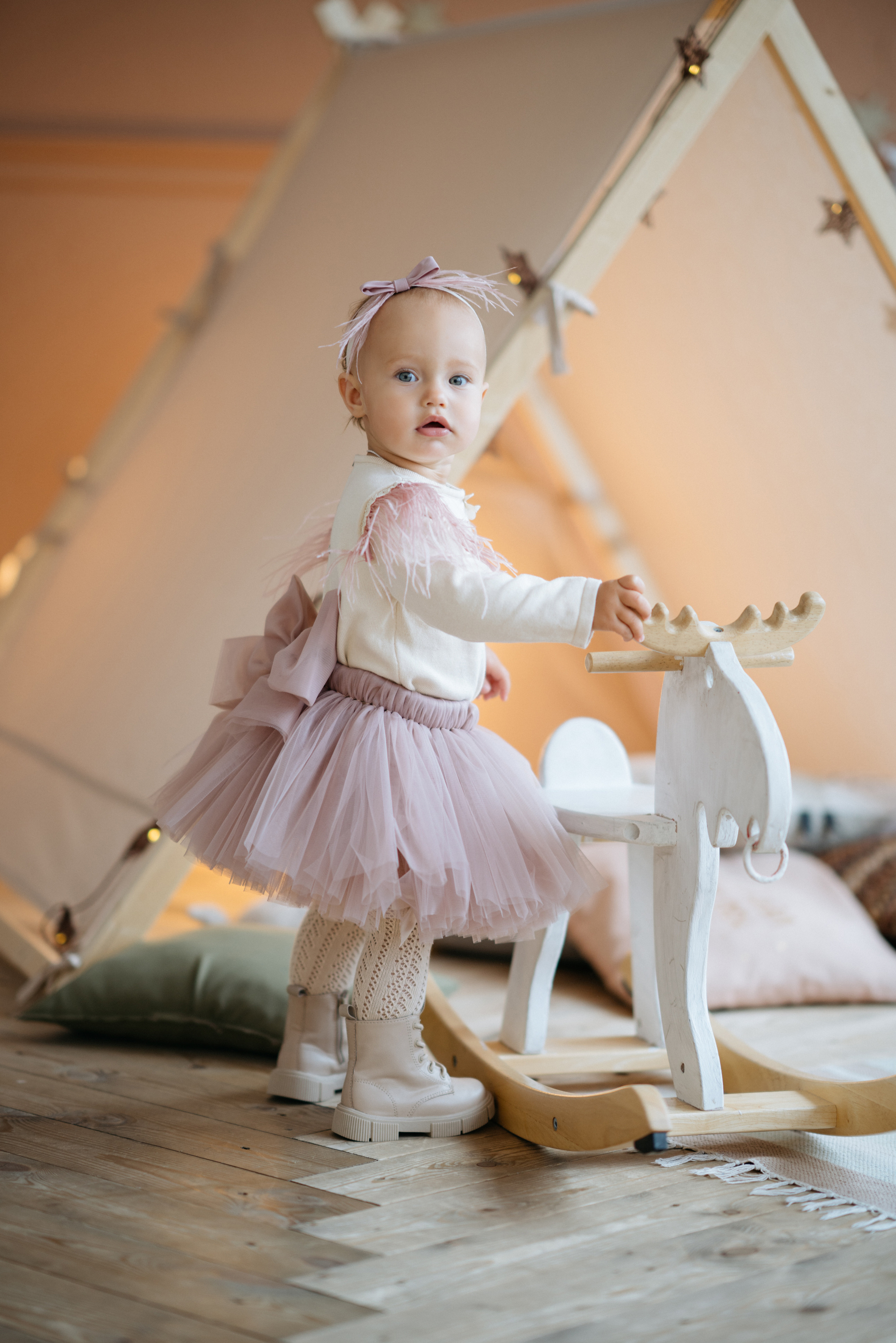 Фотосессия в белой студии, годик девочке. Свадебный и семейный фотограф в Калининграде Анастасия Гриценко