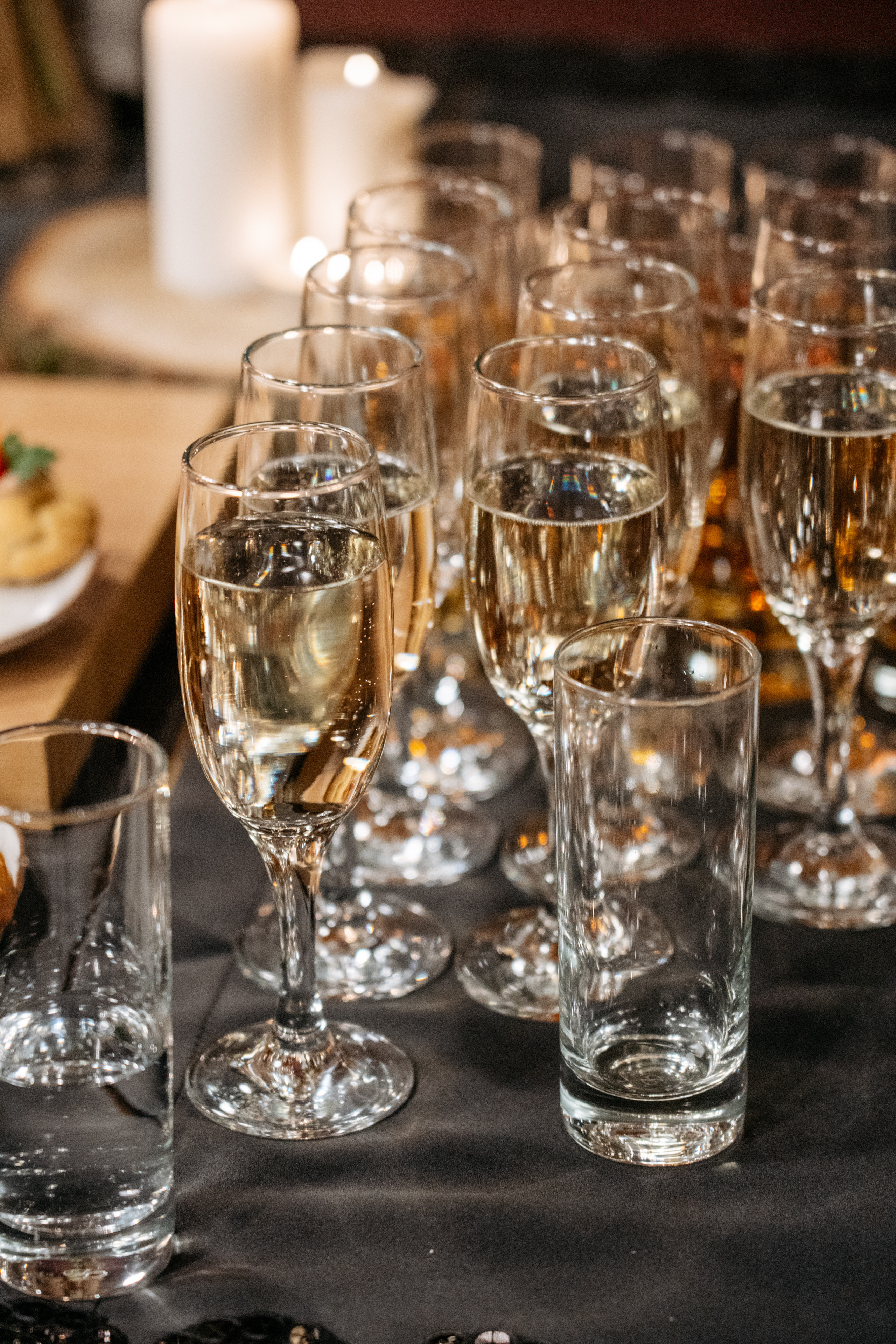 Свадебная съемка в сыроварне. Свадебный и семейный фотограф в Калининграде Анастасия Гриценко