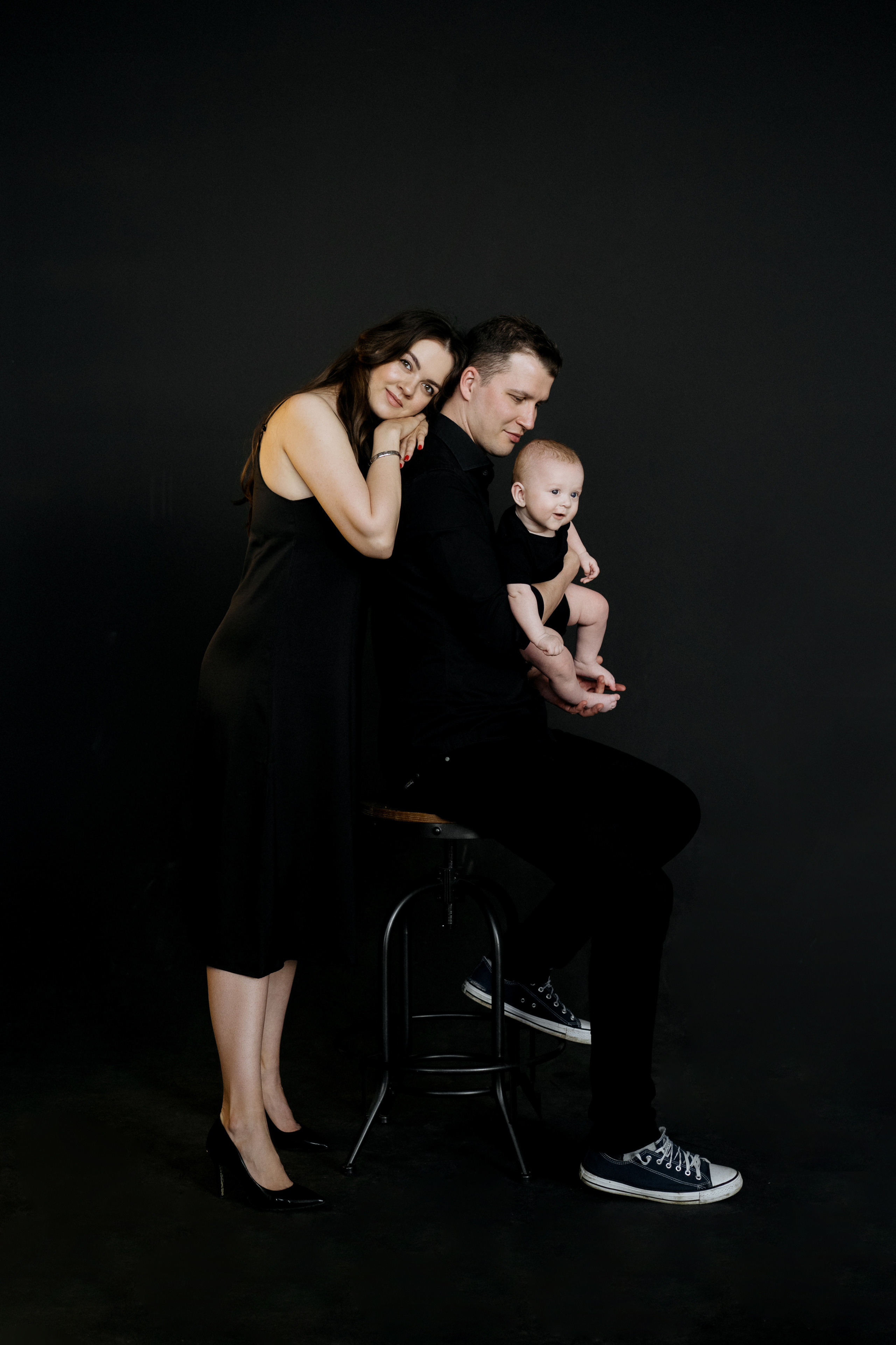 Семейная съемка в черной студии тотал Блэк. Свадебный и семейный фотограф в Калининграде Анастасия Гриценко