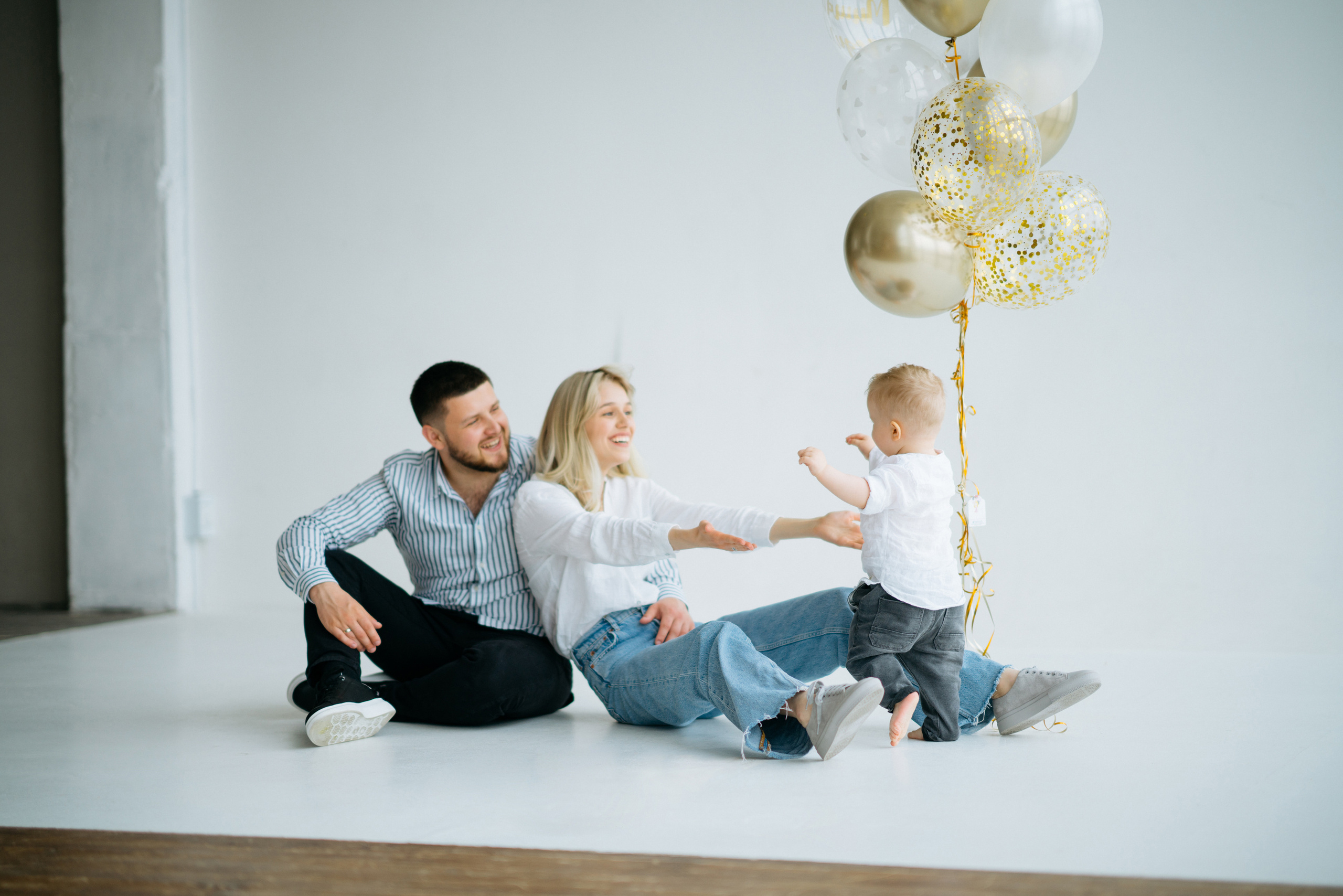 Годик в фотостудии Файн арт. Свадебный и семейный фотограф в Калининграде Анастасия Гриценко