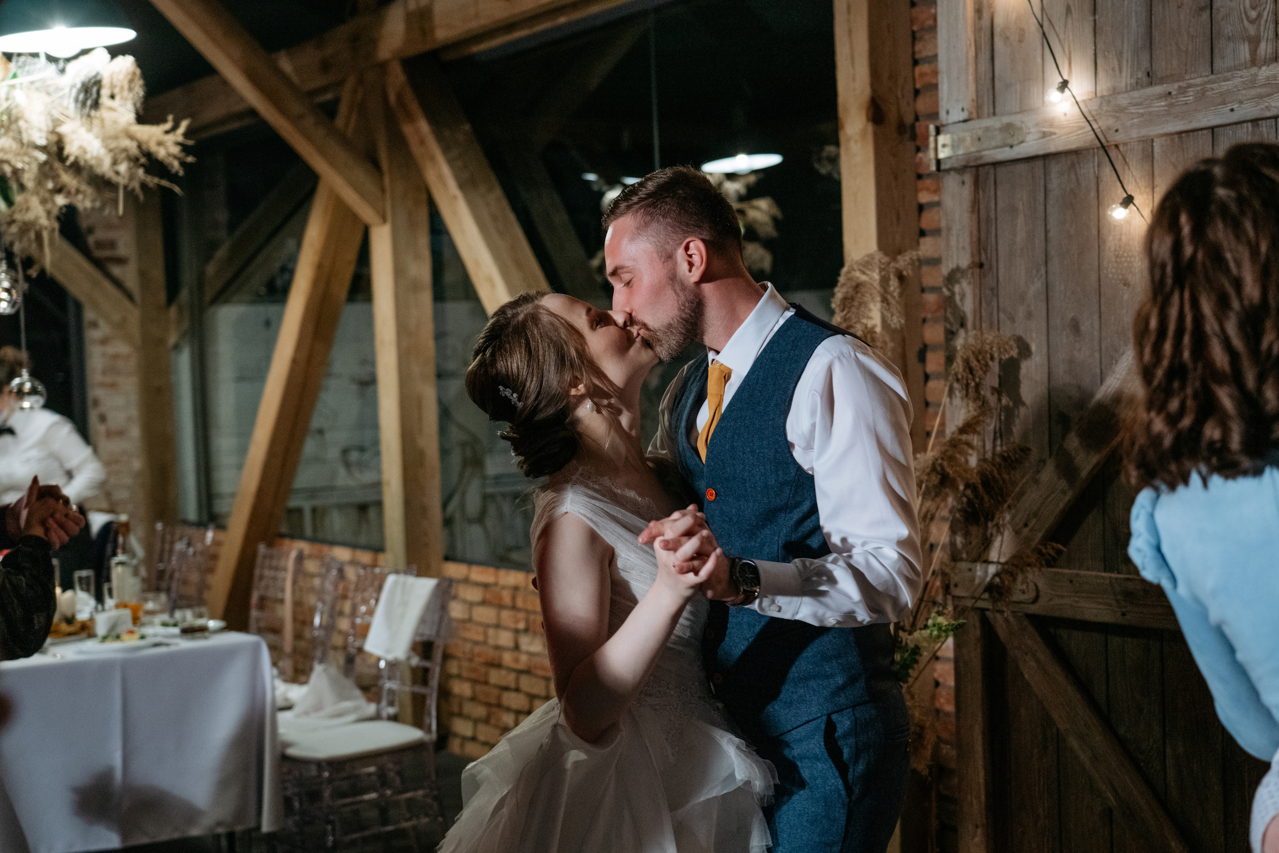 Свадебная съемка в сыроварне. Свадебный и семейный фотограф в Калининграде Анастасия Гриценко