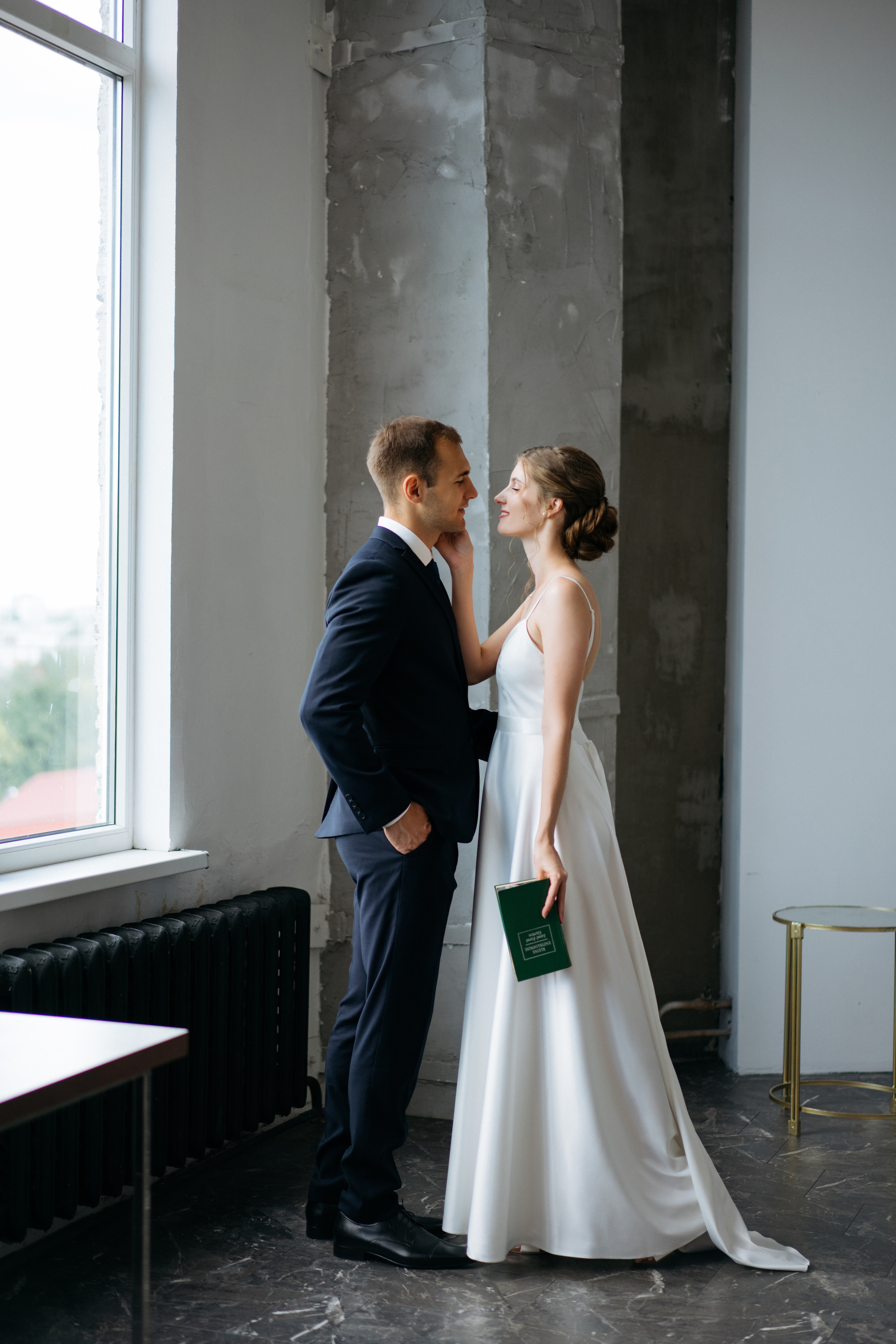 Свадебная фотосессия в фотостудии. Свадебный и семейный фотограф в Калининграде Анастасия Гриценко