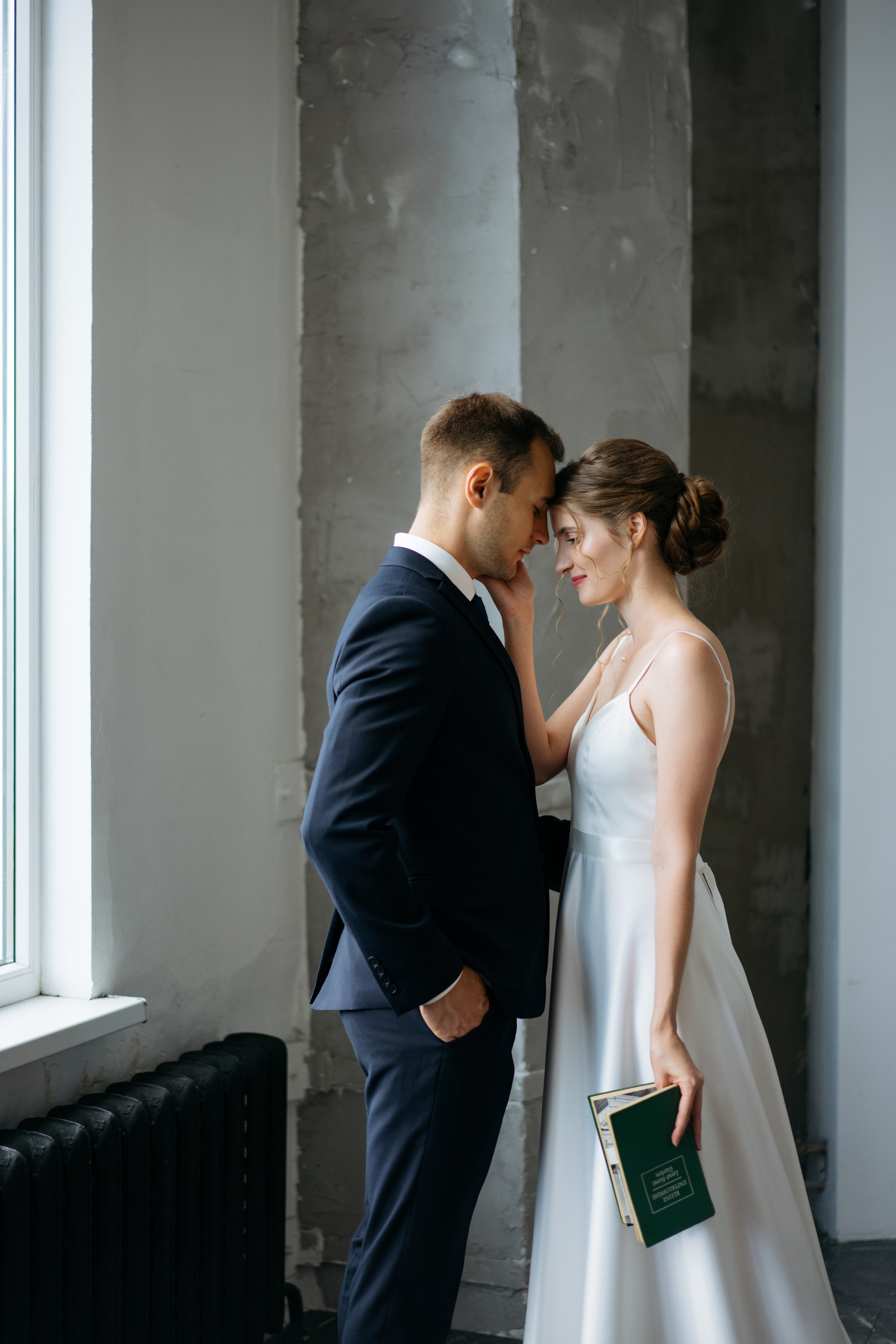 Свадебная фотосессия в фотостудии. Свадебный и семейный фотограф в Калининграде Анастасия Гриценко