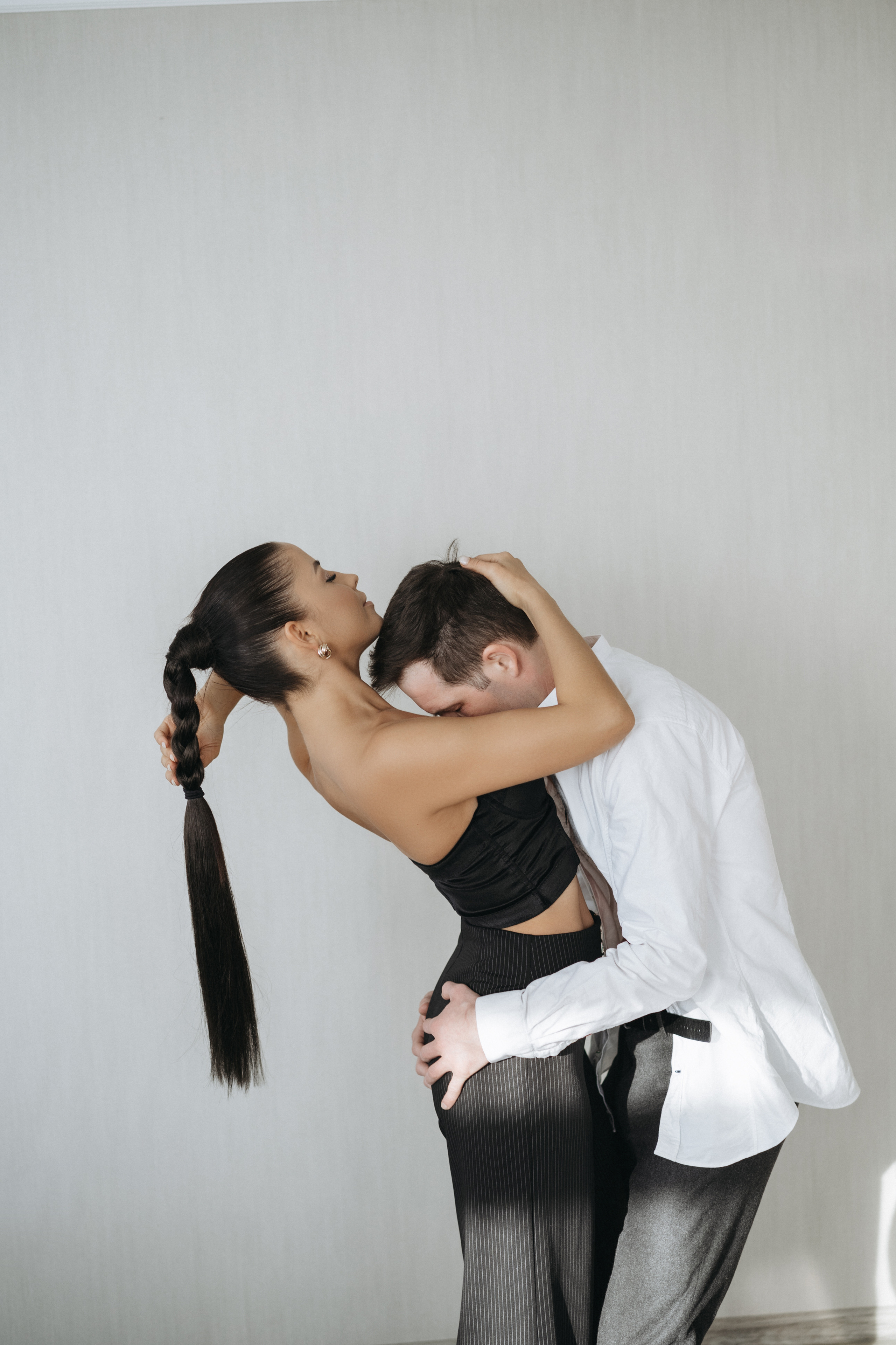 Фотосессия пары в апартаментах. Свадебный и семейный фотограф в Калининграде Анастасия Гриценко