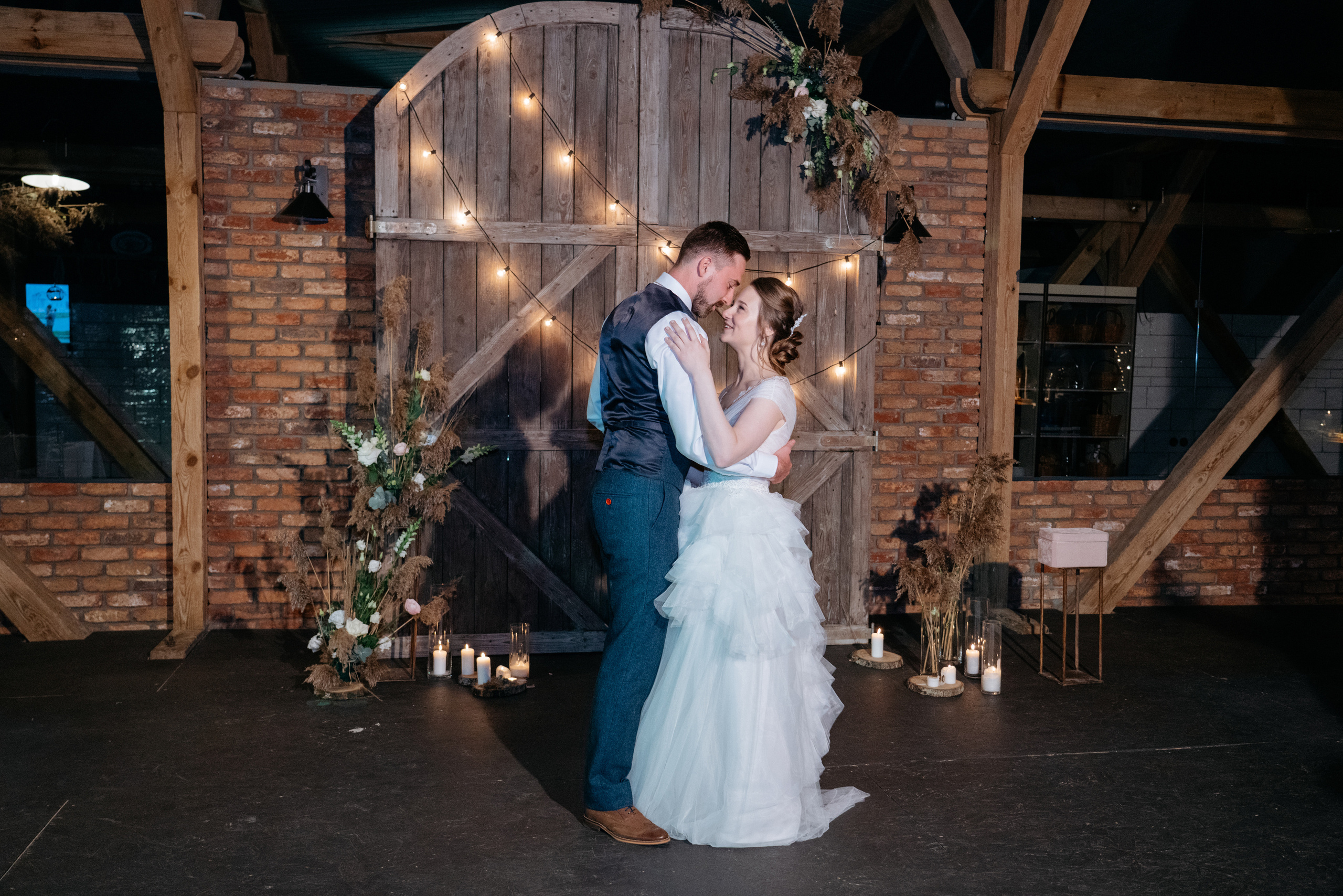 Свадебная съемка в сыроварне. Свадебный и семейный фотограф в Калининграде Анастасия Гриценко