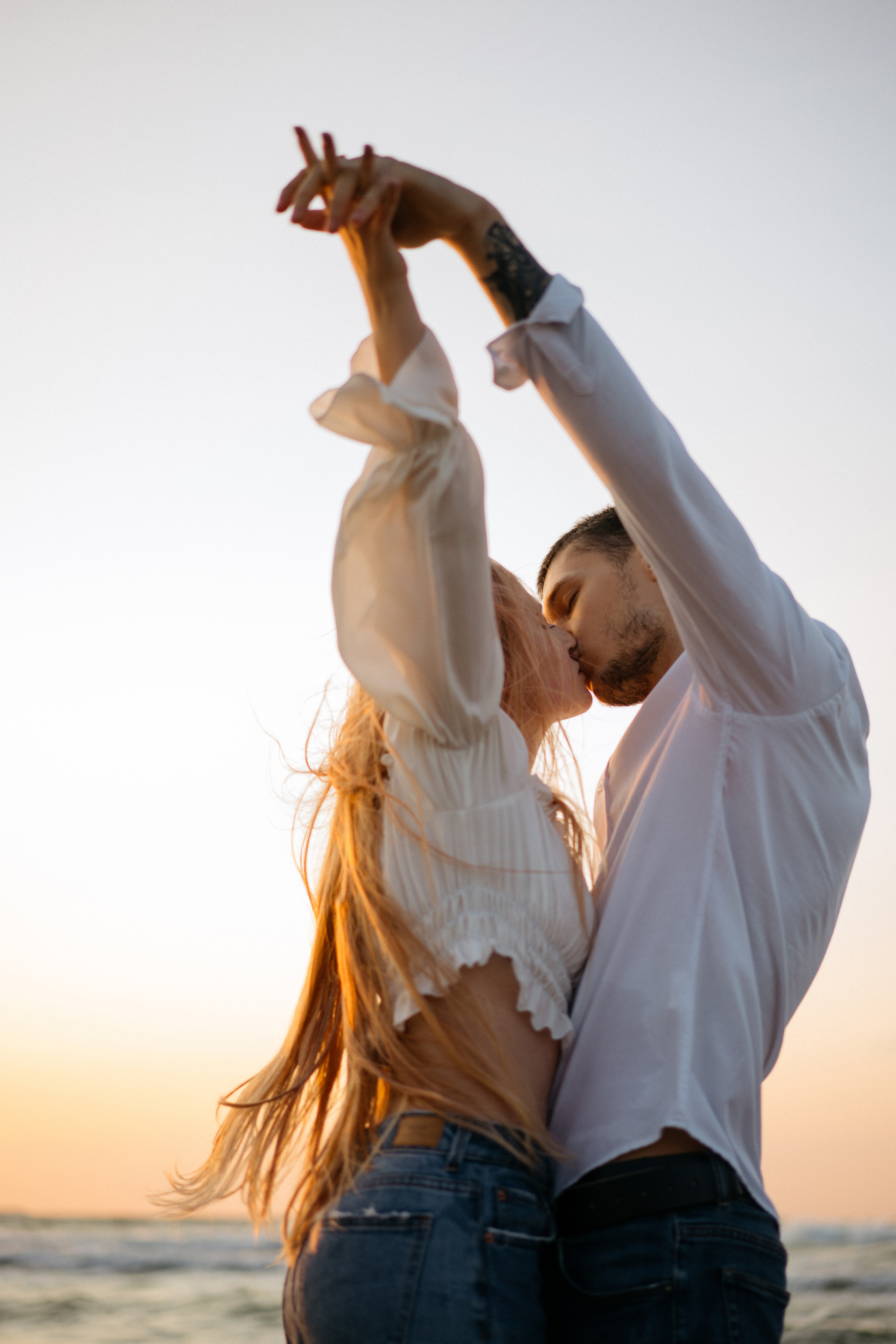 Лавстори на закате на море. Свадебный и семейный фотограф в Калининграде Анастасия Гриценко