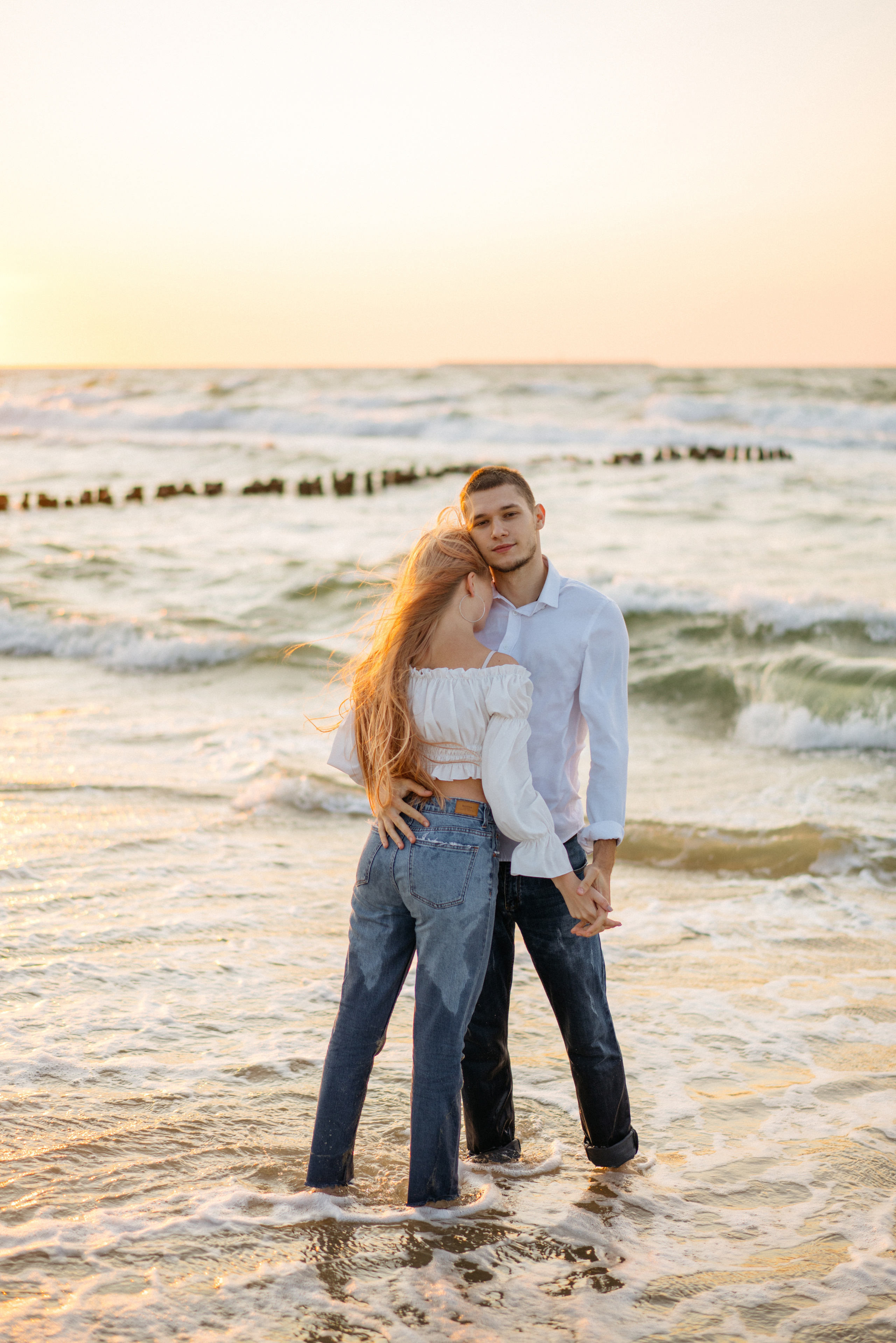 Лавстори на закате на море. Свадебный и семейный фотограф в Калининграде Анастасия Гриценко