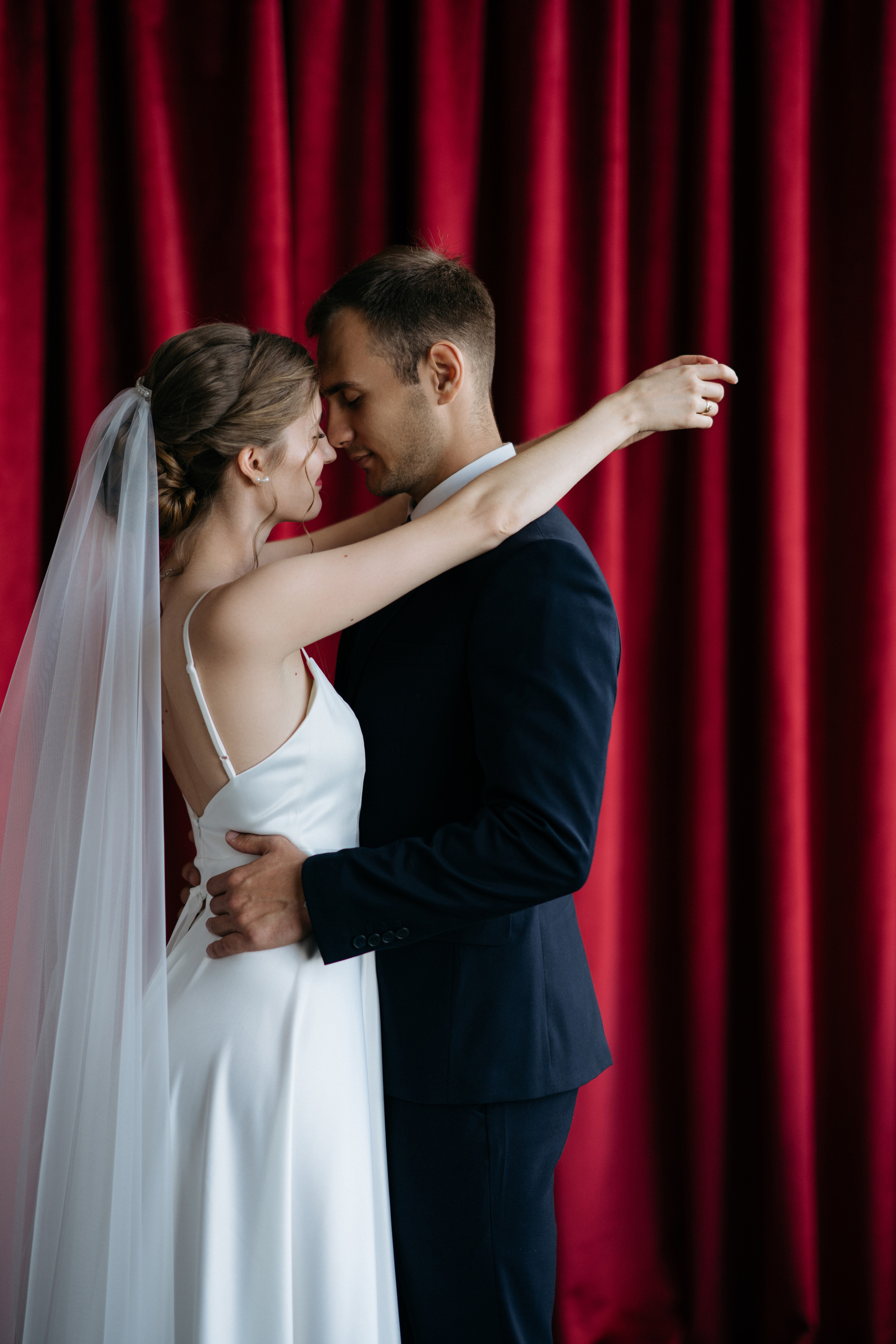 Свадебная фотосессия в фотостудии. Свадебный и семейный фотограф в Калининграде Анастасия Гриценко