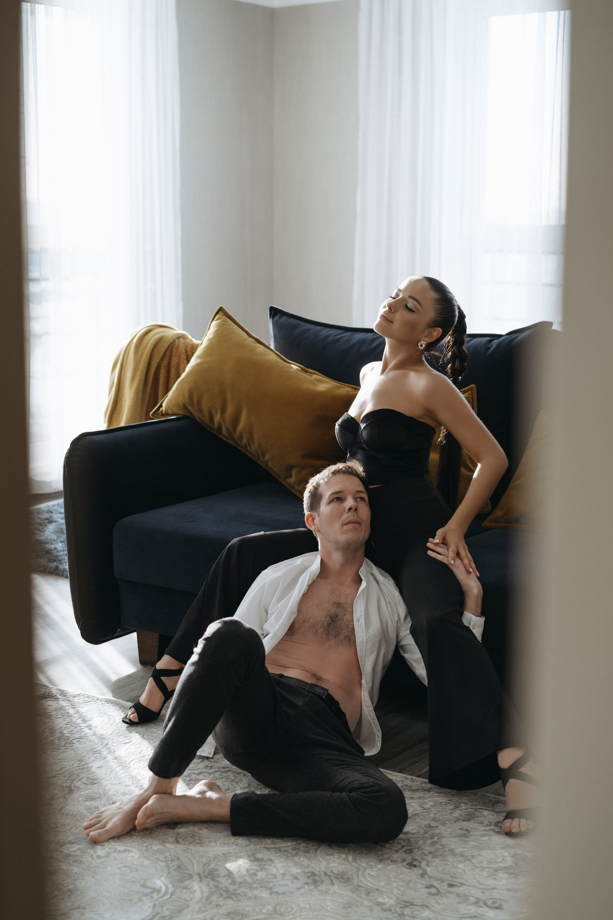 Фотосессия пары в апартаментах. Свадебный и семейный фотограф в Калининграде Анастасия Гриценко