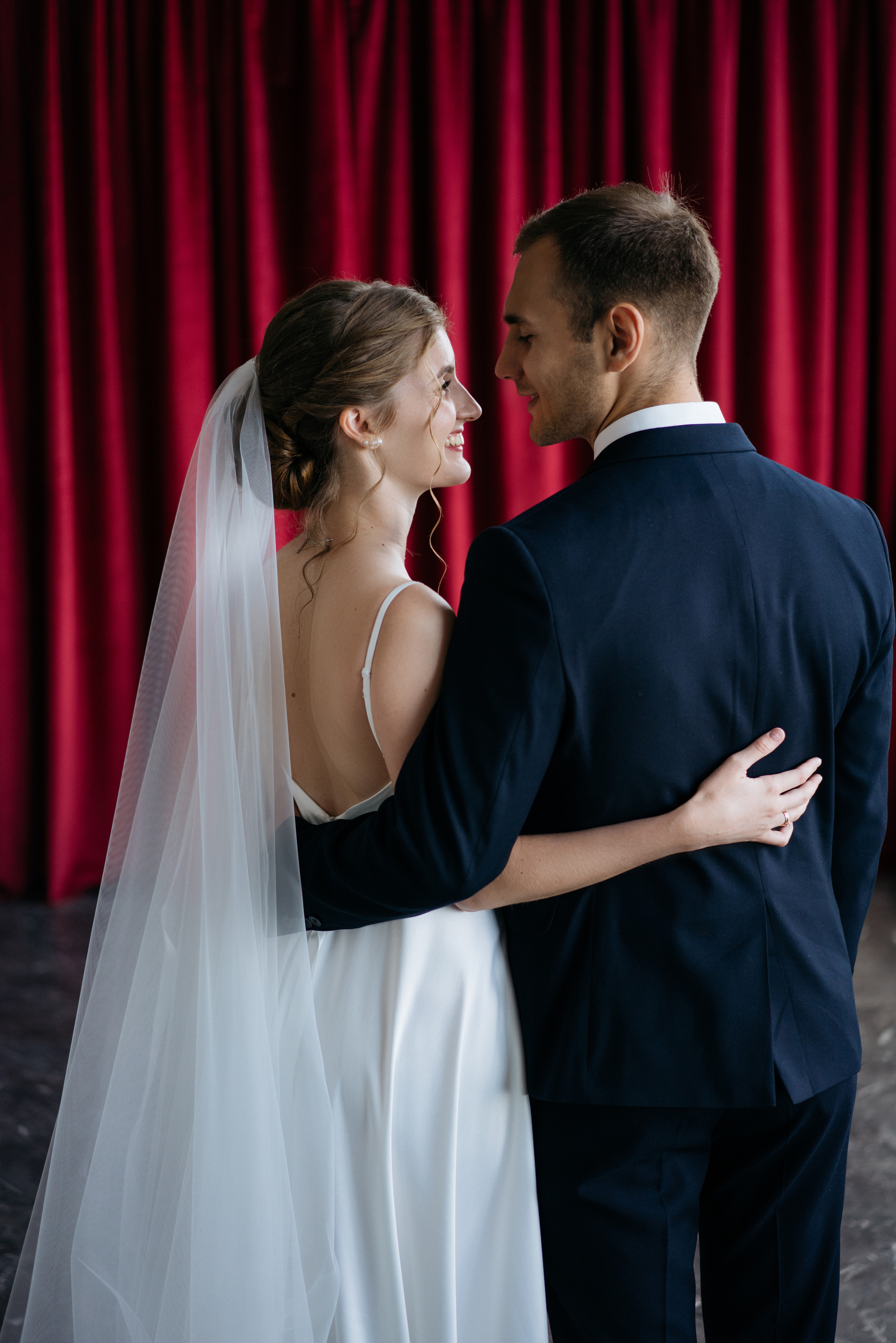 Свадебная фотосессия в фотостудии. Свадебный и семейный фотограф в Калининграде Анастасия Гриценко