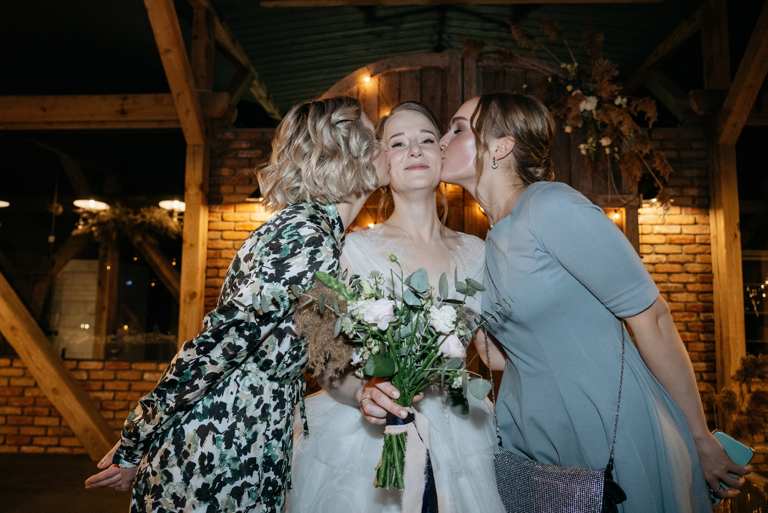 Свадебная съемка в сыроварне. Свадебный и семейный фотограф в Калининграде Анастасия Гриценко