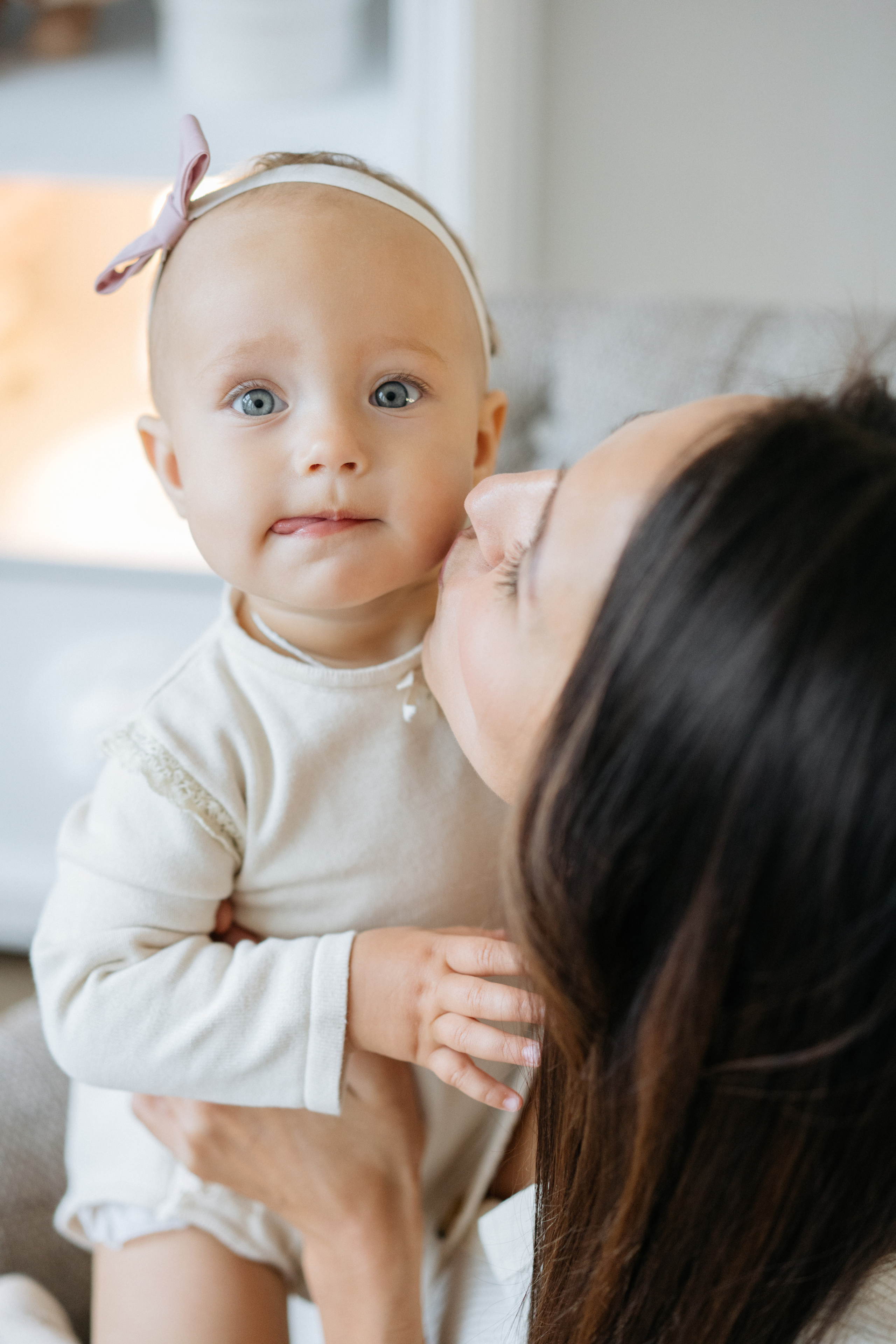 Фотосессия в белой студии, годик девочке. Свадебный и семейный фотограф в Калининграде Анастасия Гриценко