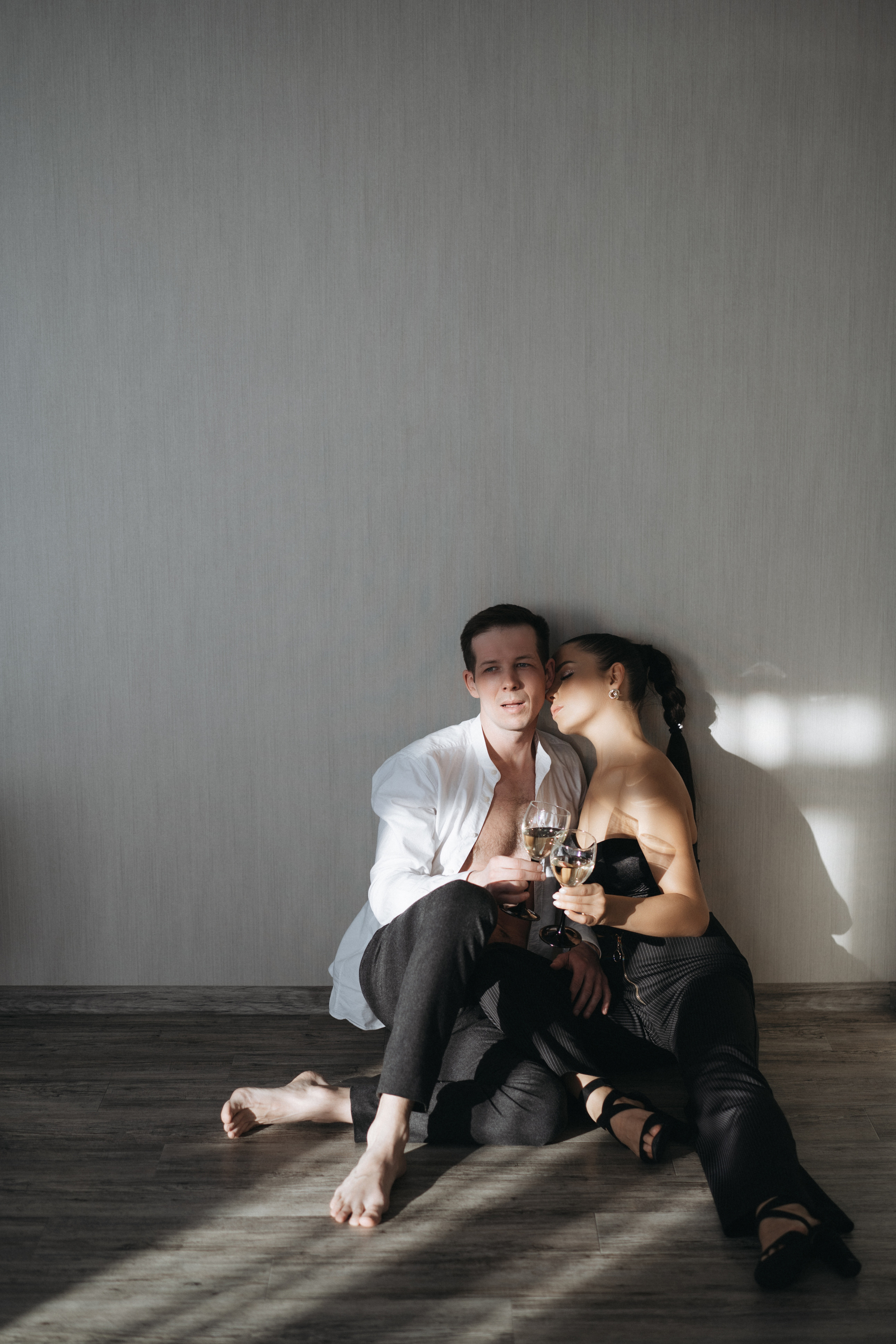 Фотосессия пары в апартаментах. Свадебный и семейный фотограф в Калининграде Анастасия Гриценко