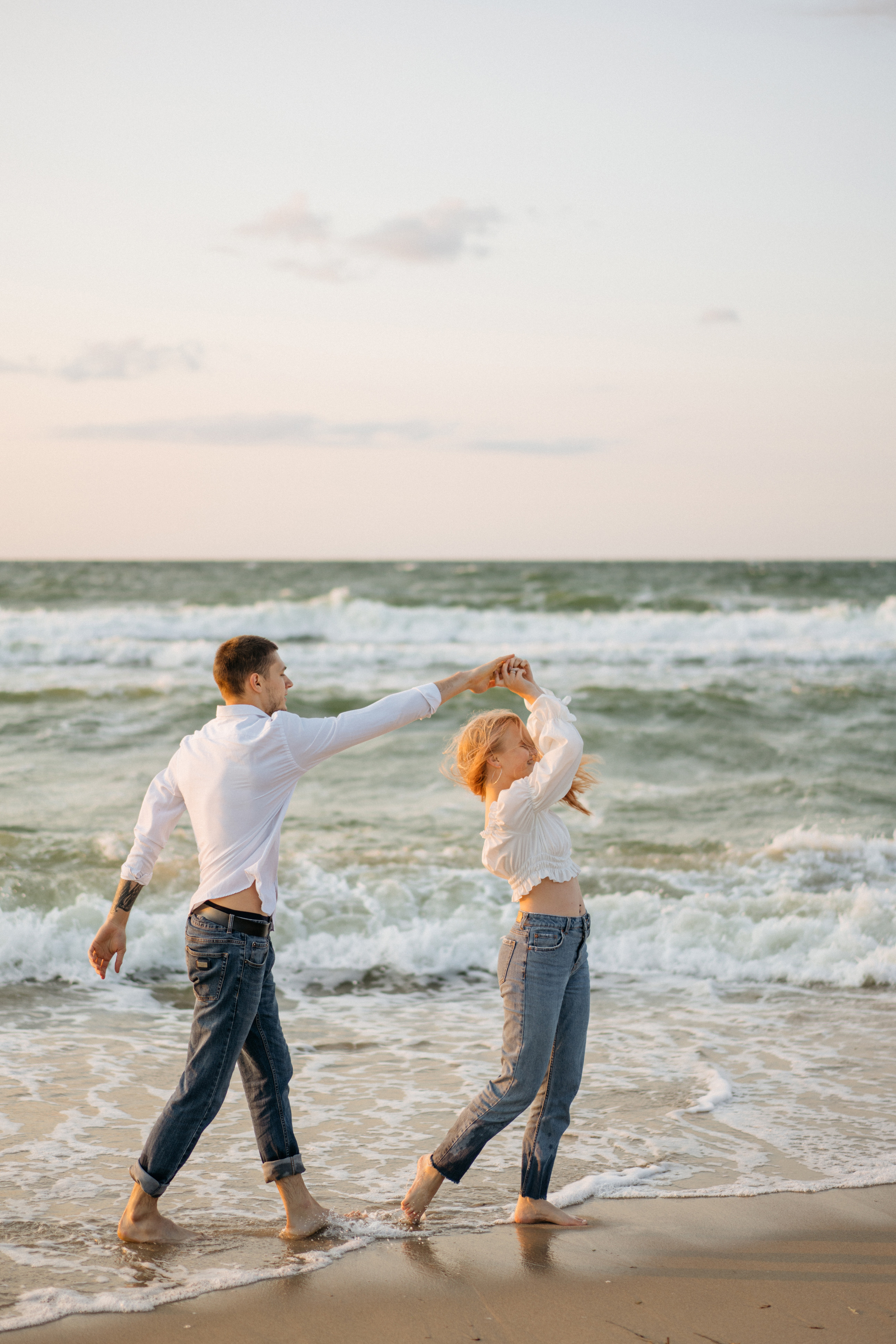 Лавстори на закате на море. Свадебный и семейный фотограф в Калининграде Анастасия Гриценко